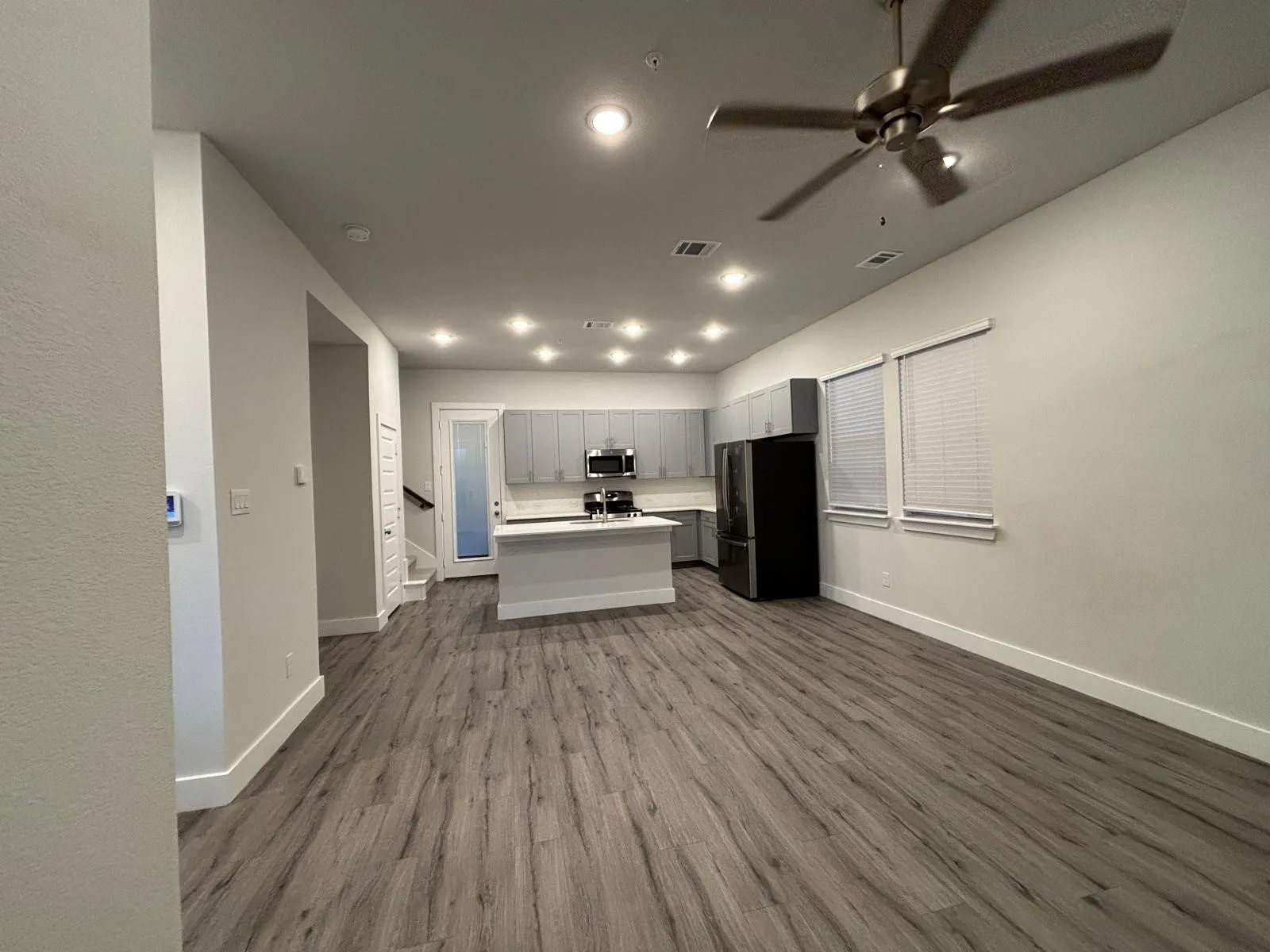 Townhouse For Rent in Tarrant County , 825 W Mayfield Road 115, Arlington, Texas 76015, 2 Bedroom, 3 Bathroom, Garage spaces, 1,113 Sqft, built in 2025, mls#21155907, Real Estate Agent in Arlington, Homes For Rent in Tarrant county, Homes For Rent in Arlington, Realtor in Arlington Texas, Real Estate Brokerage Independent Realty Texas, Luminita Cordes Realtor