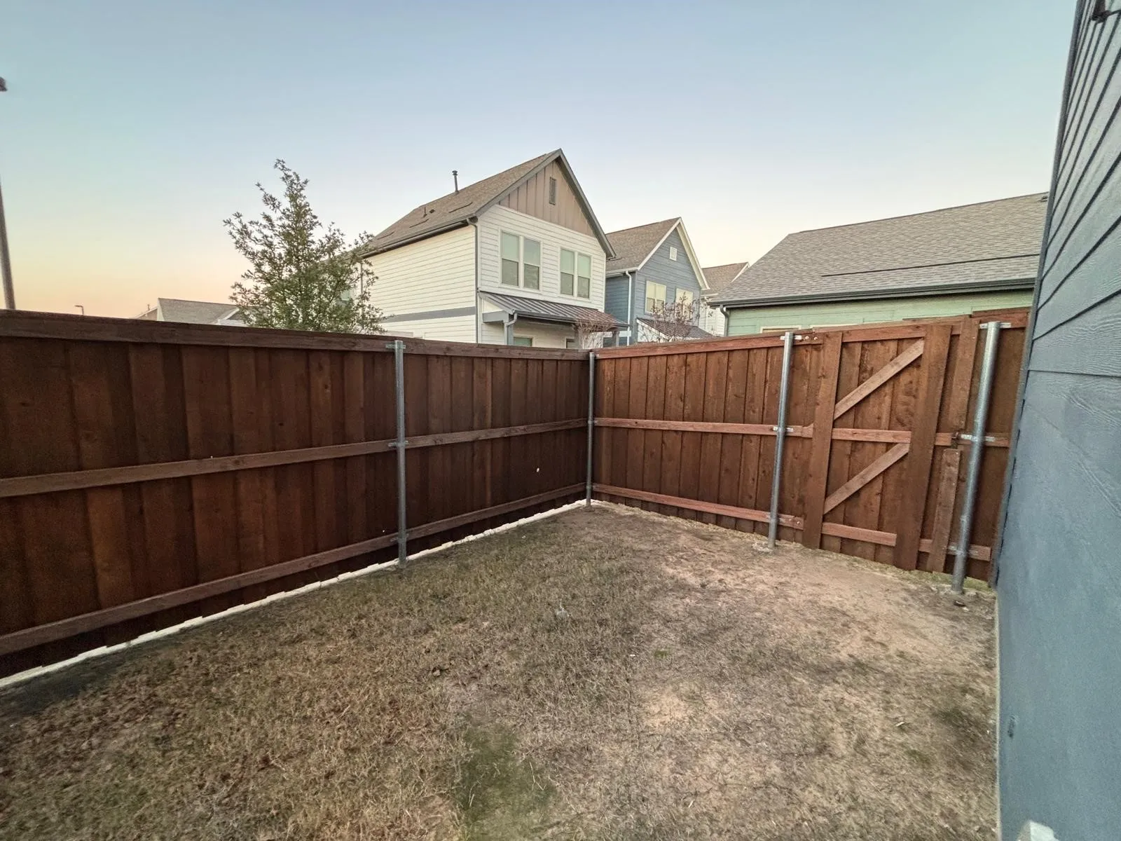 Townhouse For Rent in Tarrant County , 825 W Mayfield Road 115, Arlington, Texas 76015, 2 Bedroom, 3 Bathroom, Garage spaces, 1,113 Sqft, built in 2025, mls#21155907, Real Estate Agent in Arlington, Homes For Rent in Tarrant county, Homes For Rent in Arlington, Realtor in Arlington Texas, Real Estate Brokerage Independent Realty Texas, Luminita Cordes Realtor