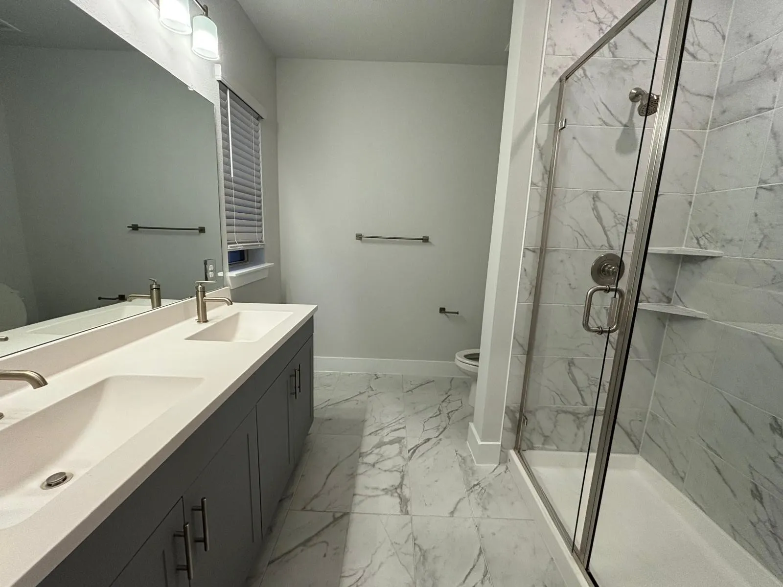 Townhouse For Rent in Tarrant County , 825 W Mayfield Road 115, Arlington, Texas 76015, 2 Bedroom, 3 Bathroom, Garage spaces, 1,113 Sqft, built in 2025, mls#21155907, Real Estate Agent in Arlington, Homes For Rent in Tarrant county, Homes For Rent in Arlington, Realtor in Arlington Texas, Real Estate Brokerage Independent Realty Texas, Luminita Cordes Realtor