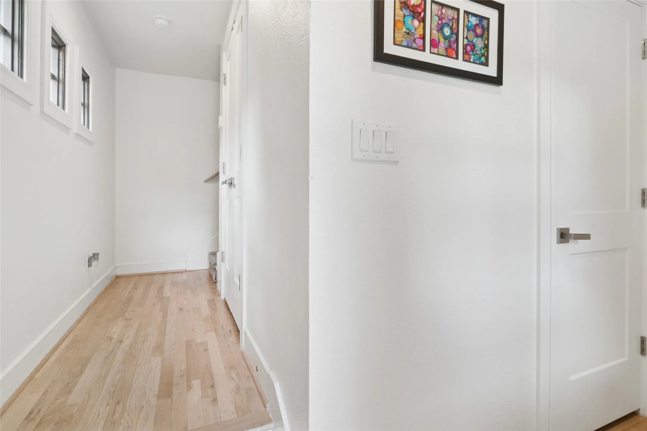 Townhouse For Sale in Dallas County , 5065 Gaston Avenue 101, Dallas, Texas 75214, 2 Bedroom, 3 Bathroom, 2 Garage spaces, 1,508 Sqft, built in 2020, Preowned, mls#21155945, Real Estate Agent in Dallas, Homes For Sale in Dallas county, Homes For Sale in Dallas, Realtor in Dallas Texas, Real Estate Brokerage Independent Realty Texas, Luminita Cordes Realtor