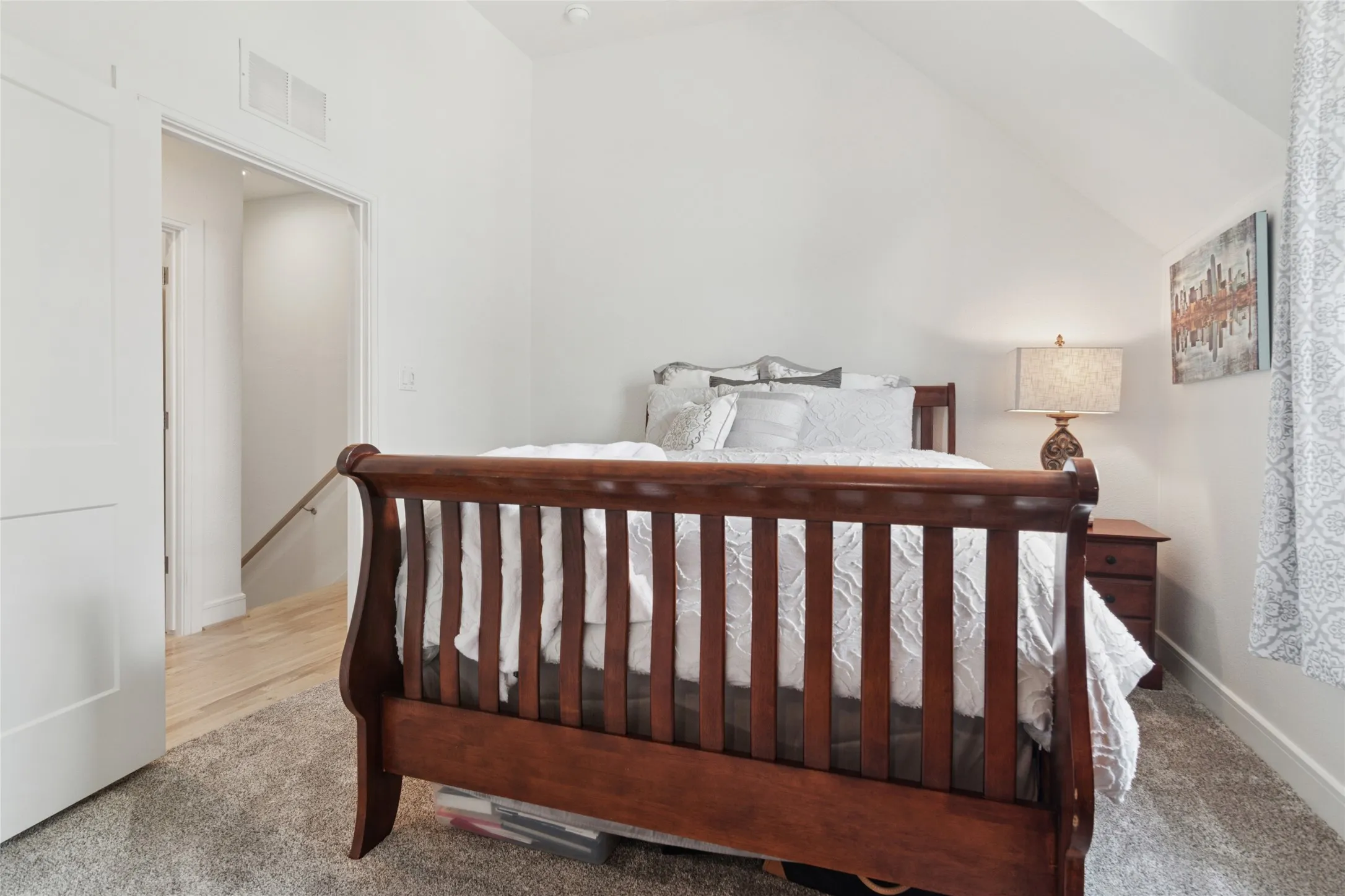 Townhouse For Sale in Dallas County , 5065 Gaston Avenue 101, Dallas, Texas 75214, 2 Bedroom, 3 Bathroom, 2 Garage spaces, 1,508 Sqft, built in 2020, Preowned, mls#21155945, Real Estate Agent in Dallas, Homes For Sale in Dallas county, Homes For Sale in Dallas, Realtor in Dallas Texas, Real Estate Brokerage Independent Realty Texas, Luminita Cordes Realtor