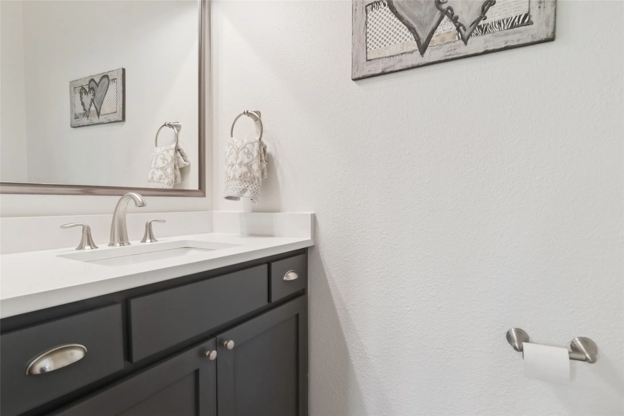 Townhouse For Sale in Dallas County , 5065 Gaston Avenue 101, Dallas, Texas 75214, 2 Bedroom, 3 Bathroom, 2 Garage spaces, 1,508 Sqft, built in 2020, Preowned, mls#21155945, Real Estate Agent in Dallas, Homes For Sale in Dallas county, Homes For Sale in Dallas, Realtor in Dallas Texas, Real Estate Brokerage Independent Realty Texas, Luminita Cordes Realtor