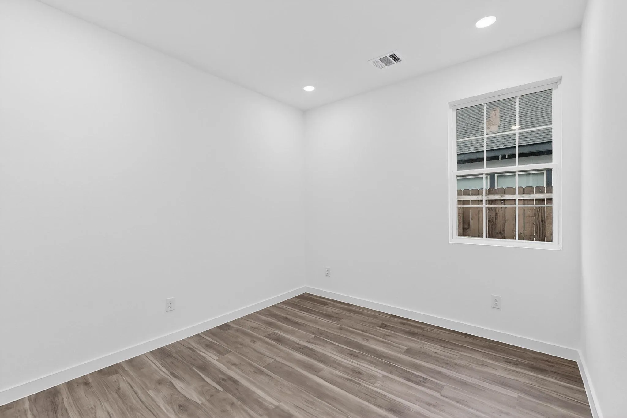 Single Family Residence For Sale in Dallas County , 4523 Metropolitan Avenue, Dallas, Texas 75210, 3 Bedrooms, 2 Bathrooms, 2 Garage spaces, 1,415 Sqft, built in 2025, New Construction - Complete, Price $265,000, mls#21120458, Real Estate Agent in Dallas, Homes For Sale in Dallas county, Homes For Sale in Dallas, Realtor in Dallas Texas, Real Estate Brokerage Independent Realty Texas, Luminita Cordes Realtor