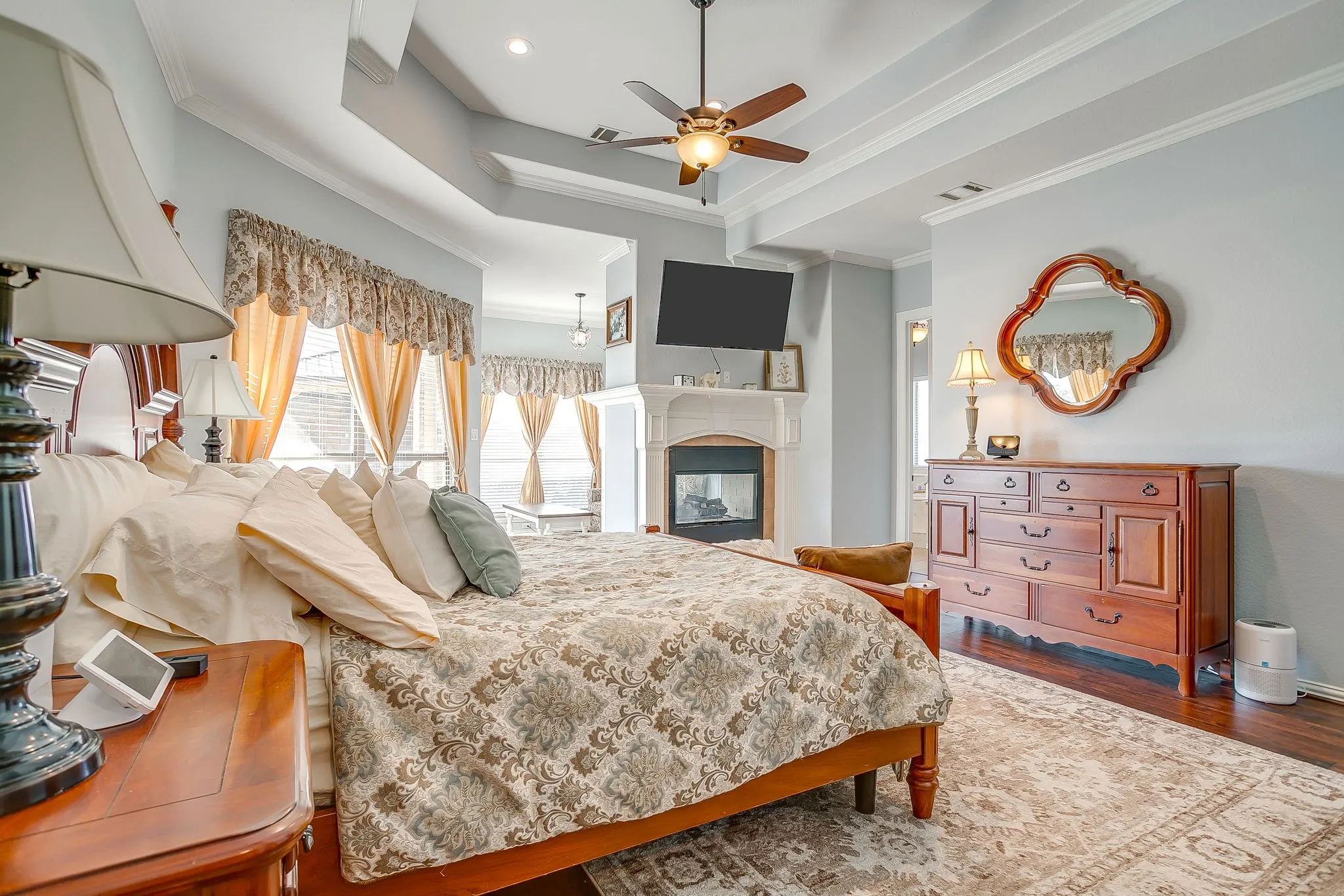 Single Family Residence For Sale in Tarrant County , 3701 Canyon Pass Trail, Burleson, Texas 76028, 5 Bedroom, 7 Bathroom, 4 Garage spaces, 6,448 Sqft, built in 2007, Preowned, mls#21155201, Real Estate Agent in Burleson, Homes For Sale in Tarrant county, Homes For Sale in Burleson, Realtor in Burleson Texas, Real Estate Brokerage Independent Realty Texas, Luminita Cordes Realtor