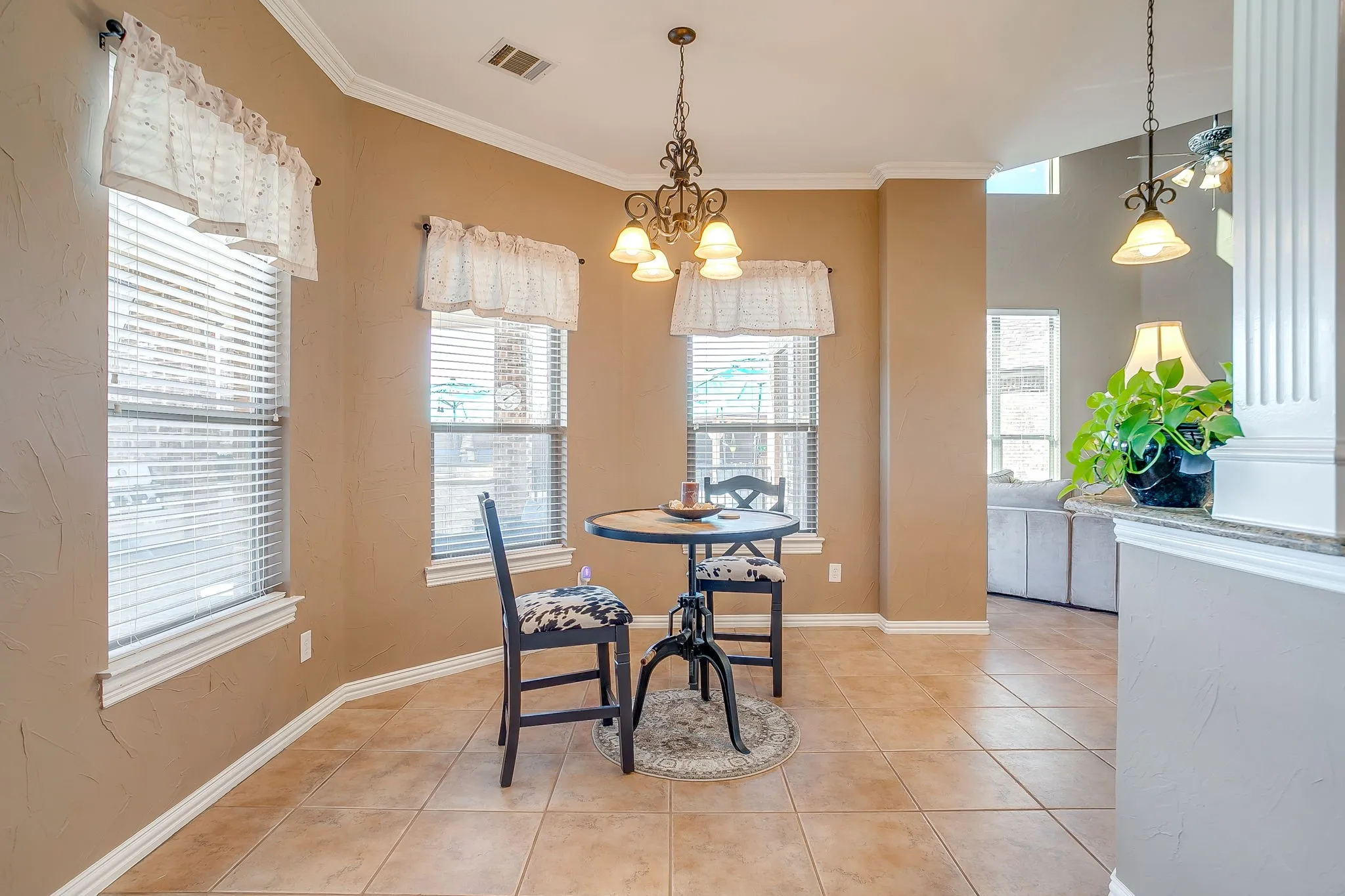 Single Family Residence For Sale in Tarrant County , 3701 Canyon Pass Trail, Burleson, Texas 76028, 5 Bedroom, 7 Bathroom, 4 Garage spaces, 6,448 Sqft, built in 2007, Preowned, mls#21155201, Real Estate Agent in Burleson, Homes For Sale in Tarrant county, Homes For Sale in Burleson, Realtor in Burleson Texas, Real Estate Brokerage Independent Realty Texas, Luminita Cordes Realtor
