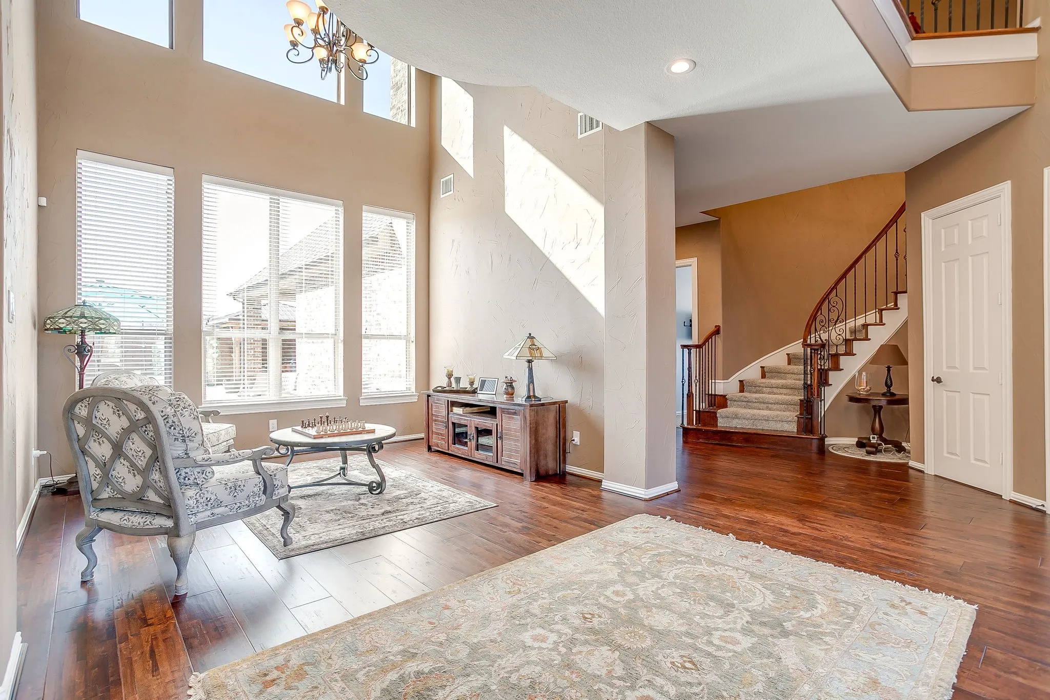 Single Family Residence For Sale in Tarrant County , 3701 Canyon Pass Trail, Burleson, Texas 76028, 5 Bedroom, 7 Bathroom, 4 Garage spaces, 6,448 Sqft, built in 2007, Preowned, mls#21155201, Real Estate Agent in Burleson, Homes For Sale in Tarrant county, Homes For Sale in Burleson, Realtor in Burleson Texas, Real Estate Brokerage Independent Realty Texas, Luminita Cordes Realtor