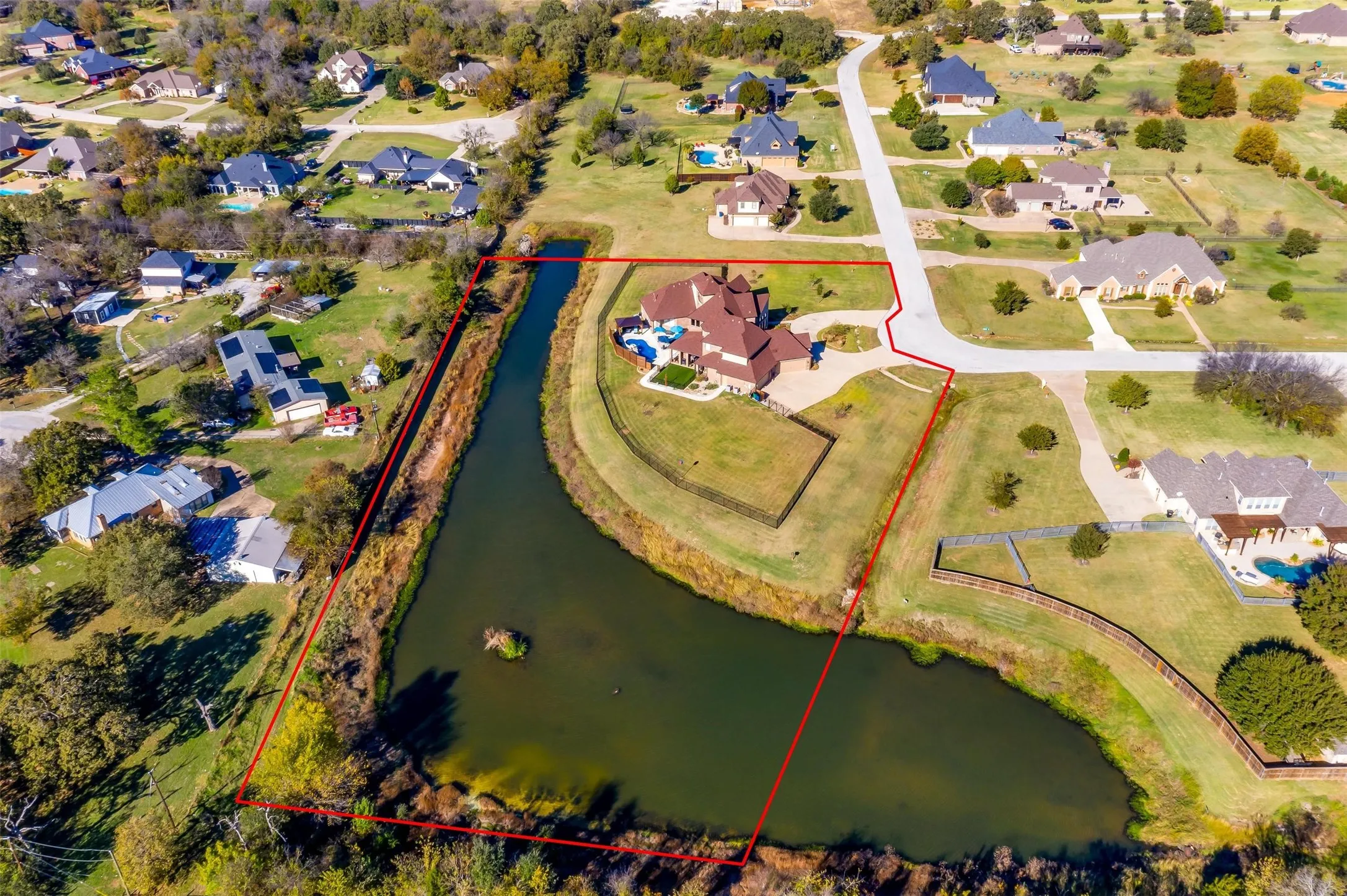 Single Family Residence For Sale in Tarrant County , 3701 Canyon Pass Trail, Burleson, Texas 76028, 5 Bedroom, 7 Bathroom, 4 Garage spaces, 6,448 Sqft, built in 2007, Preowned, mls#21155201, Real Estate Agent in Burleson, Homes For Sale in Tarrant county, Homes For Sale in Burleson, Realtor in Burleson Texas, Real Estate Brokerage Independent Realty Texas, Luminita Cordes Realtor