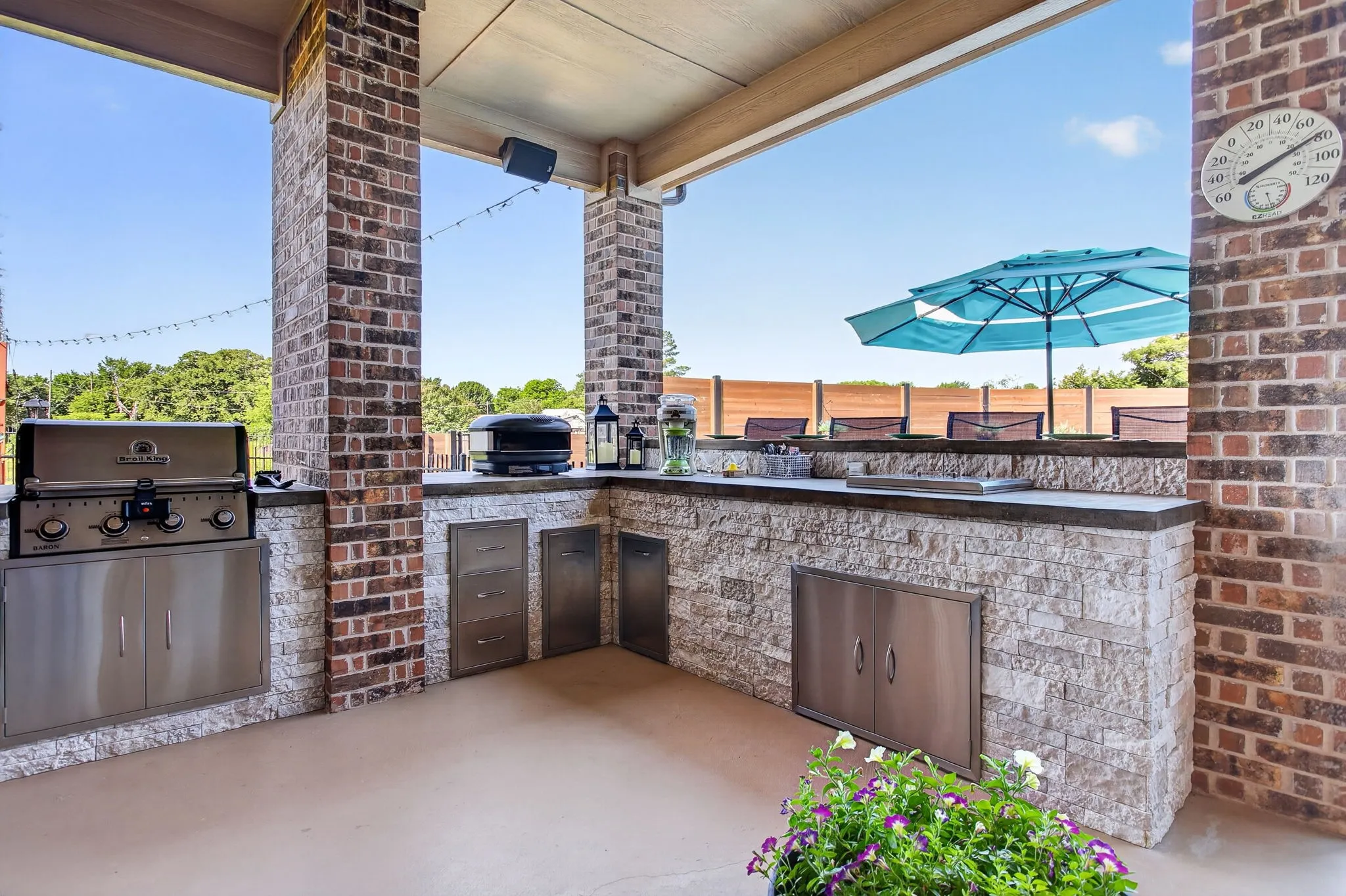 Single Family Residence For Sale in Tarrant County , 3701 Canyon Pass Trail, Burleson, Texas 76028, 5 Bedroom, 7 Bathroom, 4 Garage spaces, 6,448 Sqft, built in 2007, Preowned, mls#21155201, Real Estate Agent in Burleson, Homes For Sale in Tarrant county, Homes For Sale in Burleson, Realtor in Burleson Texas, Real Estate Brokerage Independent Realty Texas, Luminita Cordes Realtor