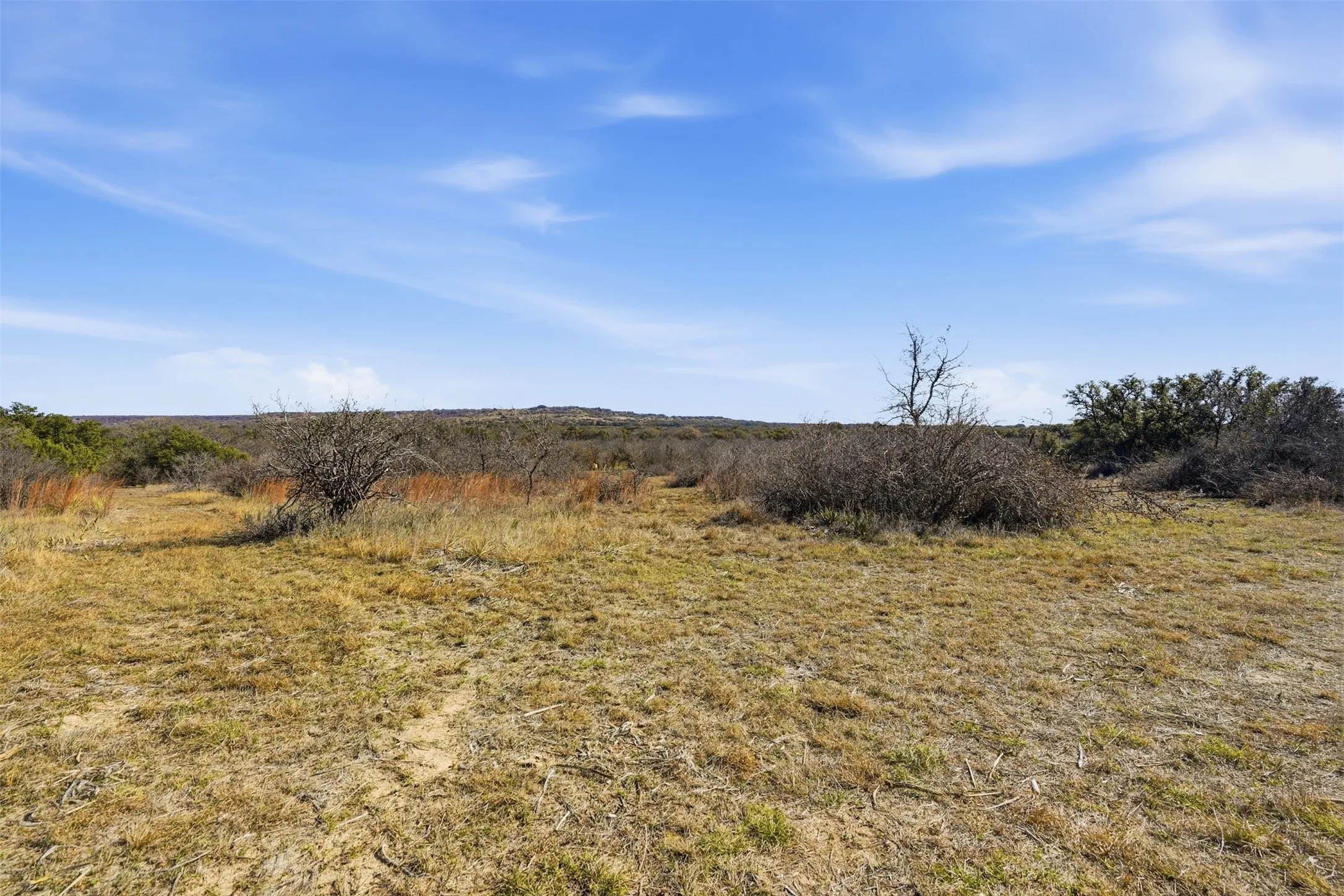Farm For Sale in Brown County , 14725 Highway 183 N, May, Texas 76857, 2 Bedrooms, 2 Bathrooms, Garage spaces, 1,320 Sqft, built in 2017, Price $1,481,555, mls#21155398, Real Estate Agent in May, Homes For Sale in Brown county, Homes For Sale in May, Realtor in May Texas, Real Estate Brokerage Independent Realty Texas, Luminita Cordes Realtor