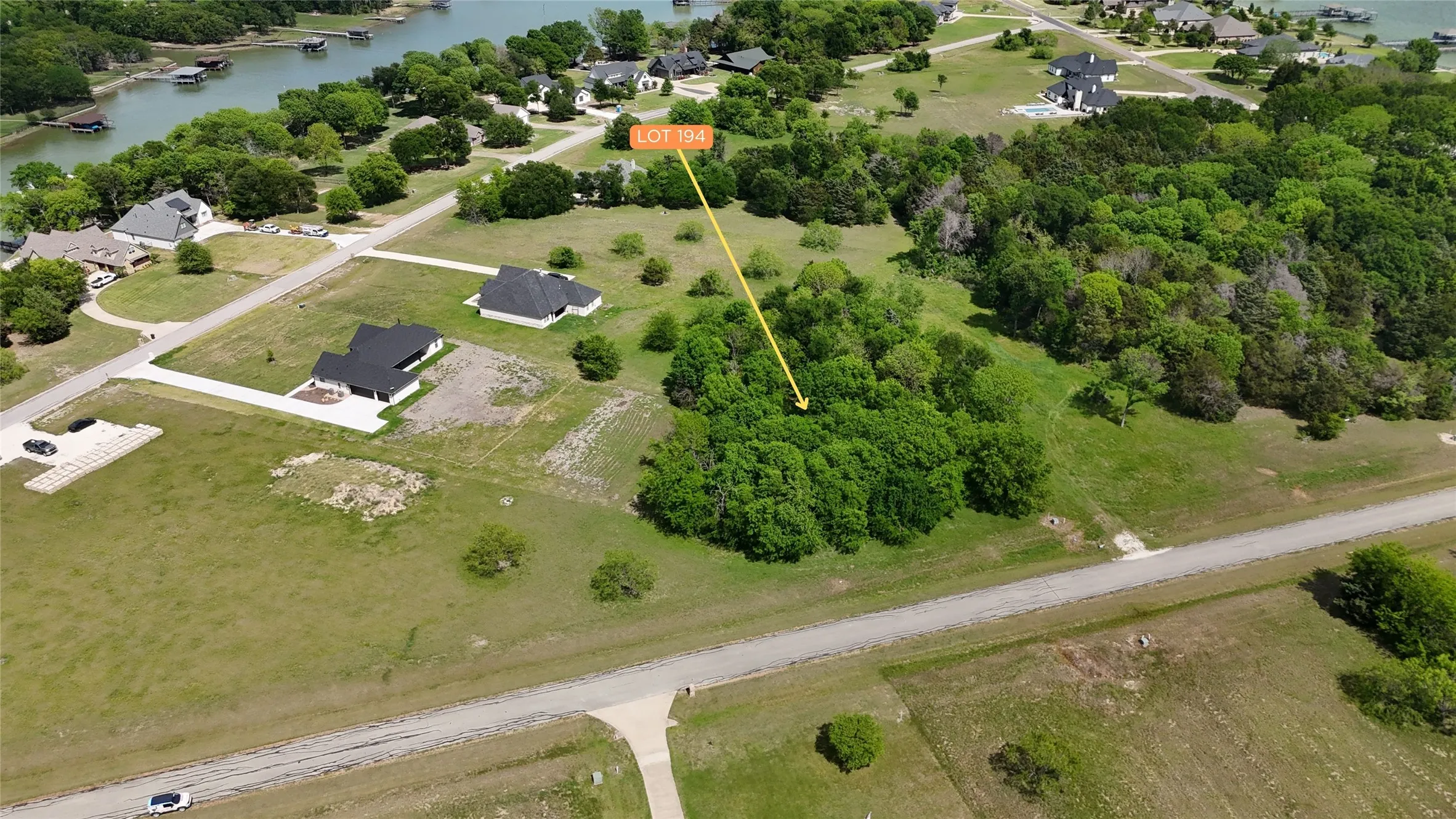 Mature trees create natural privacy and character on this spacious building lot near Richland Chambers Lake in Navarro County.
