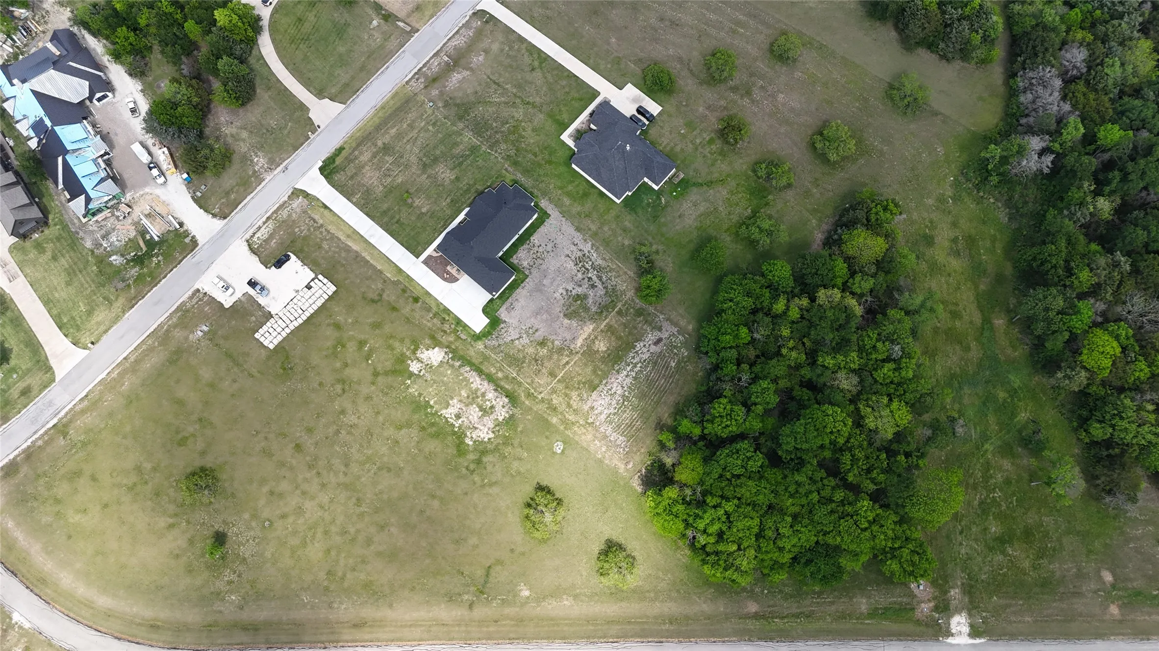 This elevated perspective highlights Lot 194 within The Shores and the open countryside surrounding the Richland Chambers Lake area.