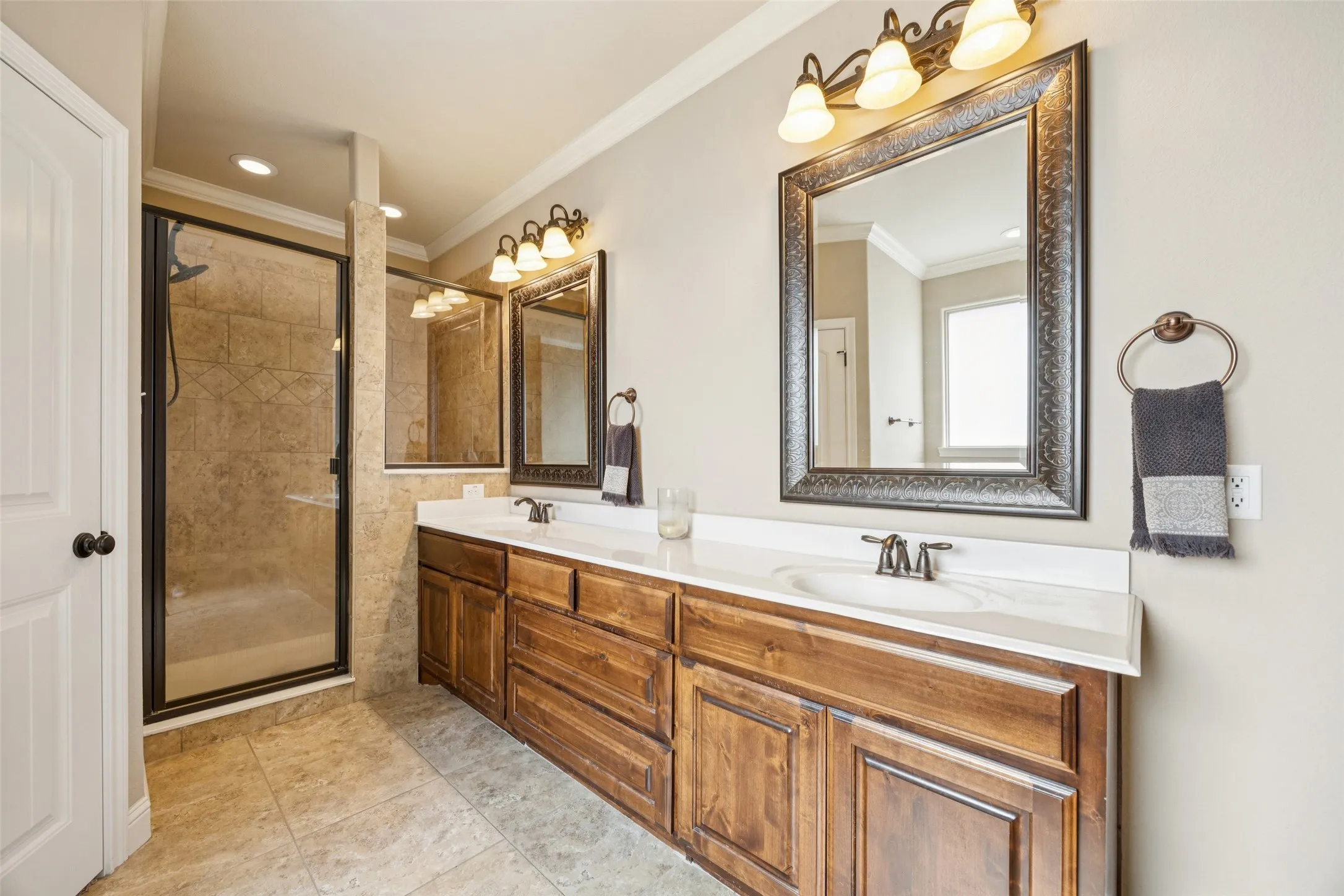 Single Family Residence For Sale in Wood County , 370 Private Road 5291, Yantis, Texas 75497, 3 Bedroom, 2 Bathroom, 2 Garage spaces, 2,050 Sqft, built in 2013, Preowned, Price $585,000, mls#21148522, Real Estate Agent in Yantis, Homes For Sale in Wood county, Homes For Sale in Yantis, Realtor in Yantis Texas, Real Estate Brokerage Independent Realty Texas, Luminita Cordes Realtor