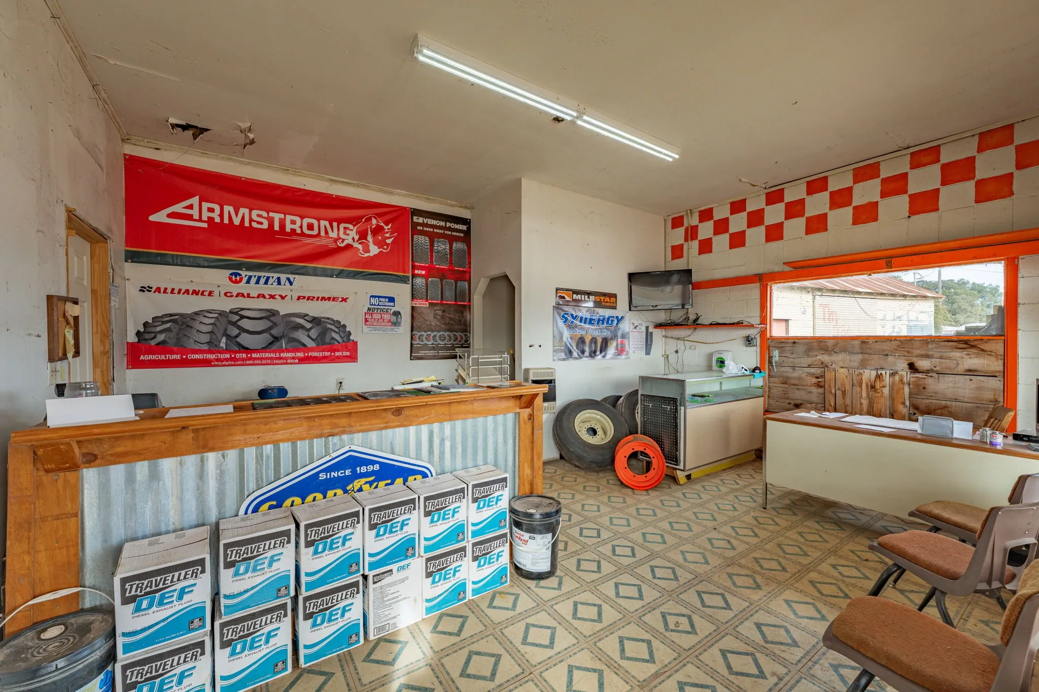 Retail For Sale in Comanche County , 100 W Commerce Street, Gustine, Texas 76455, 0, 0, Garage spaces, 0 Sqft, built in 1963, Preowned, mls#21156131, Real Estate Agent in Gustine, Homes For Sale in Comanche county, Homes For Sale in Gustine, Realtor in Gustine Texas, Real Estate Brokerage Independent Realty Texas, Luminita Cordes Realtor