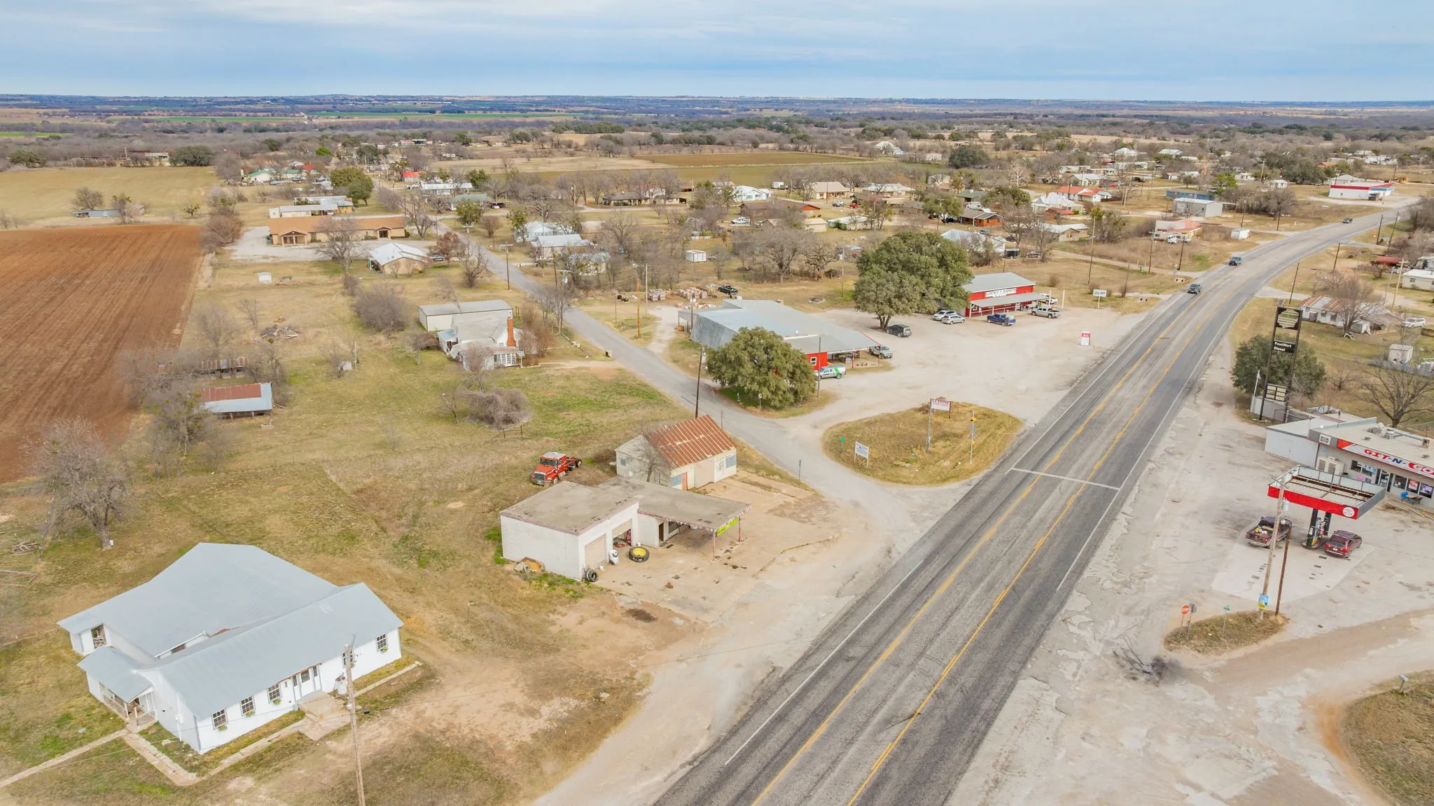 Retail For Sale in Comanche County , 100 W Commerce Street, Gustine, Texas 76455, 0, 0, Garage spaces, 0 Sqft, built in 1963, Preowned, mls#21156131, Real Estate Agent in Gustine, Homes For Sale in Comanche county, Homes For Sale in Gustine, Realtor in Gustine Texas, Real Estate Brokerage Independent Realty Texas, Luminita Cordes Realtor