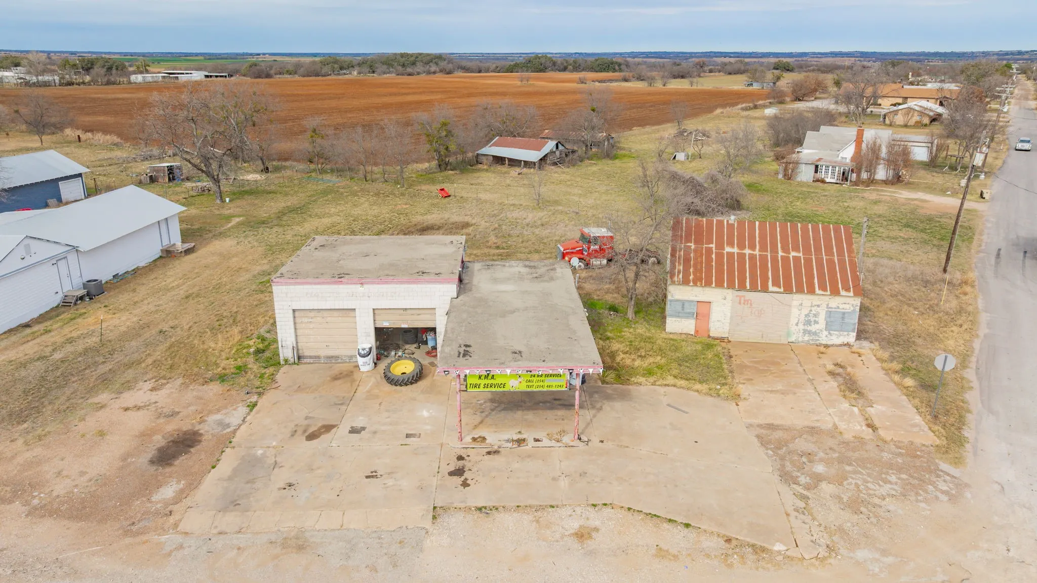 Retail For Sale in Comanche County , 100 W Commerce Street, Gustine, Texas 76455, 0, 0, Garage spaces, 0 Sqft, built in 1963, Preowned, mls#21156131, Real Estate Agent in Gustine, Homes For Sale in Comanche county, Homes For Sale in Gustine, Realtor in Gustine Texas, Real Estate Brokerage Independent Realty Texas, Luminita Cordes Realtor