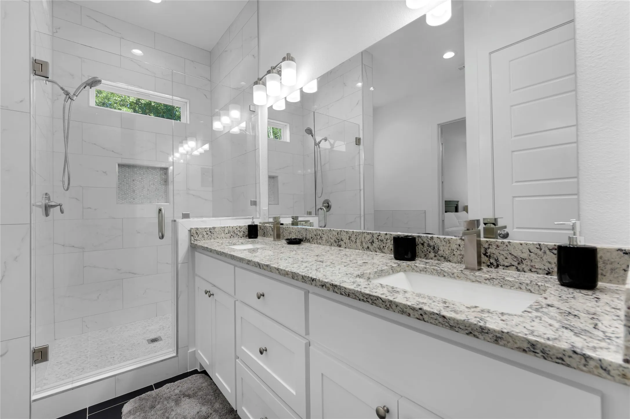 Single Family Residence For Rent in Dallas County , 1838 Life Avenue, Dallas, Texas 75212, 4 Bedrooms, 2 Bathrooms, 2 Garage spaces, 1,830 Sqft, built in 2022, Preowned, Price $3,200, mls#21144743, Real Estate Agent in Dallas, Homes For Rent in Dallas county, Homes For Rent in Dallas, Realtor in Dallas Texas, Real Estate Brokerage Independent Realty Texas, Luminita Cordes Realtor