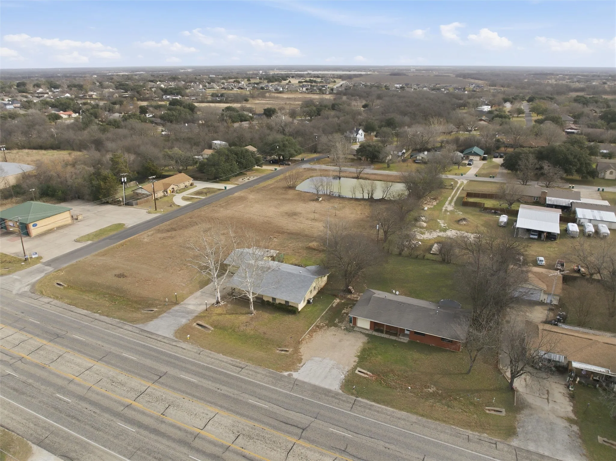 Unimproved Land For Sale in Mc Lennan County , 517 N Robinson Drive, Robinson, Texas 76706, 0, 0, Garage spaces, 0 Sqft, built in 1966, Preowned, Price $589,999, mls#21154386, Real Estate Agent in Robinson, Homes For Sale in Mc Lennan county, Homes For Sale in Robinson, Realtor in Robinson Texas, Real Estate Brokerage Independent Realty Texas, Luminita Cordes Realtor
