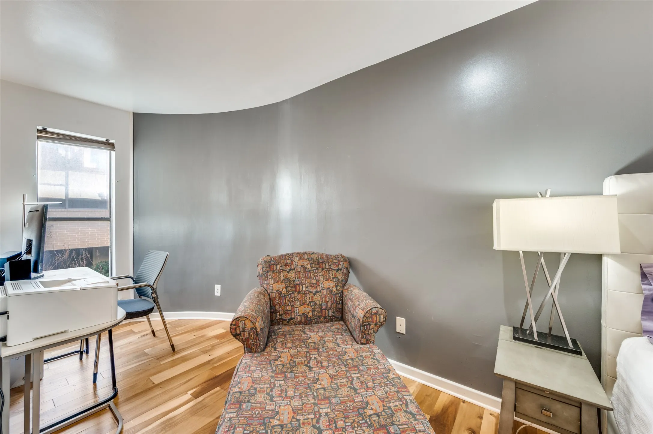 Condominium For Sale in Dallas County , 4130 Newton Avenue D, Dallas, Texas 75219, 1 Bedroom, 2 Bathroom, Garage spaces, 1,208 Sqft, built in 1974, Preowned, mls#21156213, Real Estate Agent in Dallas, Homes For Sale in Dallas county, Homes For Sale in Dallas, Realtor in Dallas Texas, Real Estate Brokerage Independent Realty Texas, Luminita Cordes Realtor