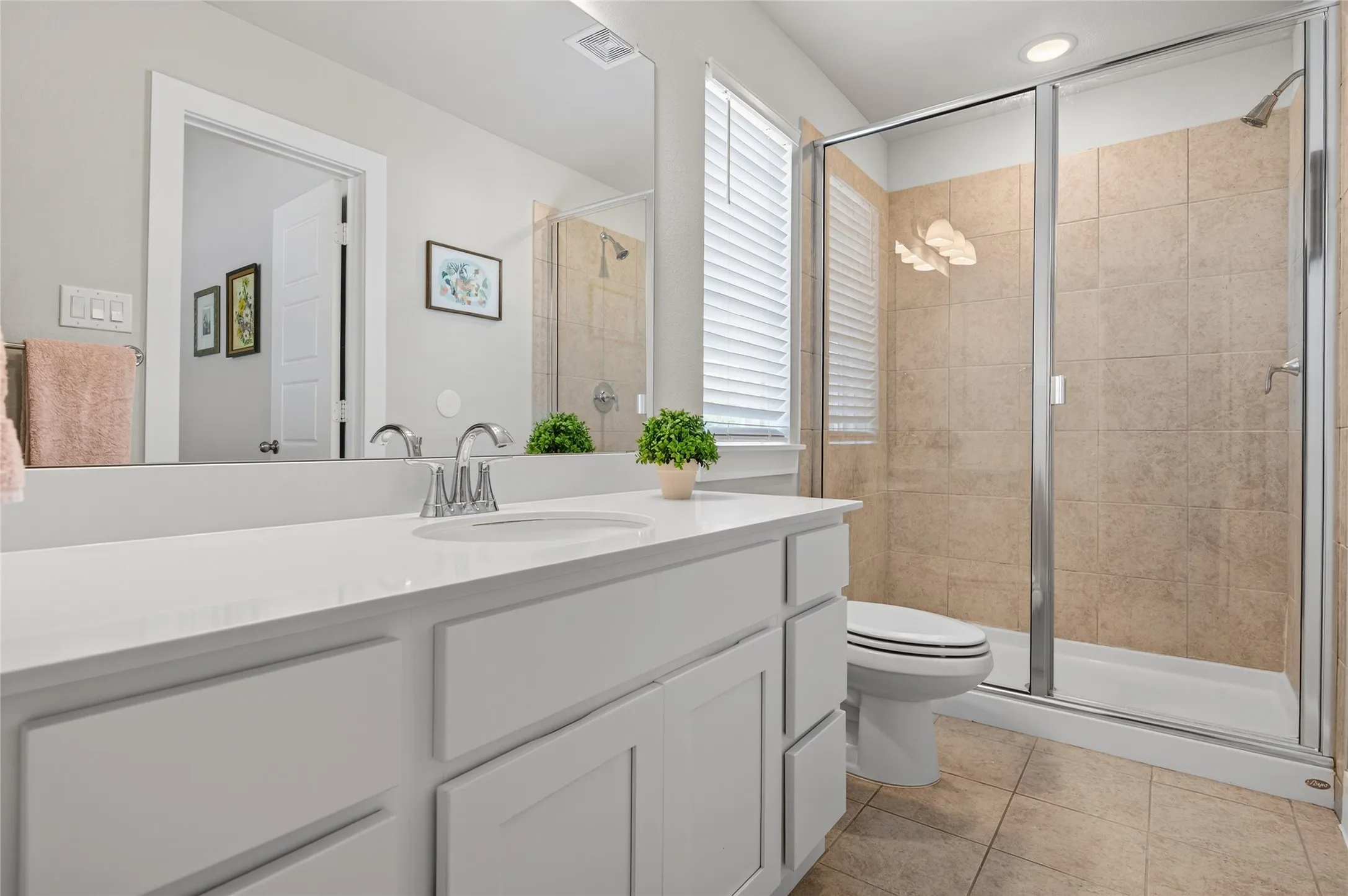 Townhouse For Sale in Tarrant County , 7696 Resting Mews, North Richland Hills, Texas 76182, 3 Bedroom, 3 Bathroom, 2 Garage spaces, 1,501 Sqft, built in 2020, mls#21156151, Real Estate Agent in North Richland Hills, Homes For Sale in Tarrant county, Homes For Sale in North Richland Hills, Realtor in North Richland Hills Texas, Real Estate Brokerage Independent Realty Texas, Luminita Cordes Realtor