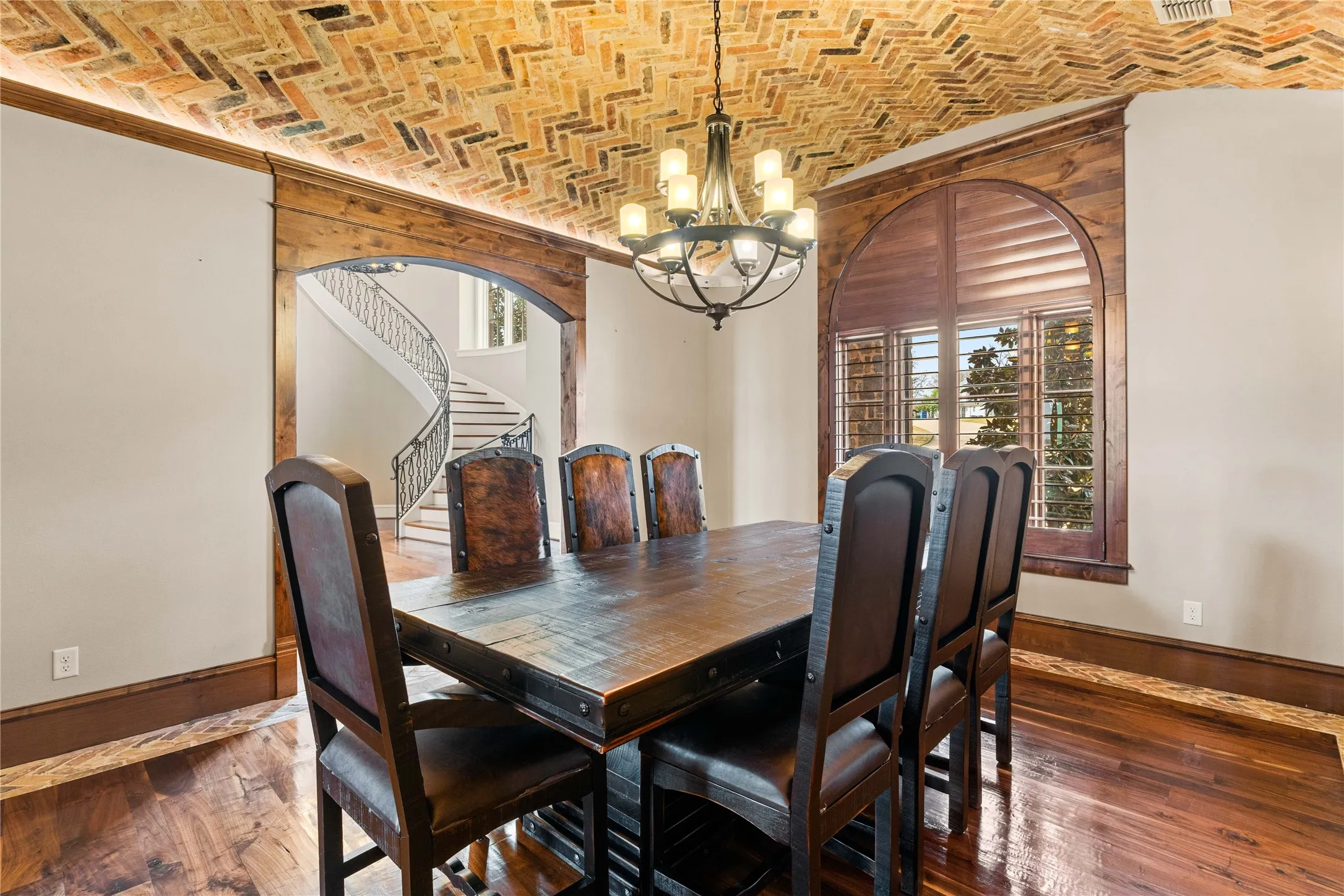 Single Family Residence For Sale in Denton County , 6609 Autumn Mist Cove, Little Elm, Texas 75068, 5 Bedrooms, 8 Bathrooms, 6 Garage spaces, 8,541 Sqft, built in 2016, Preowned, Price $4,250,000, mls#21155729, Real Estate Agent in Little Elm, Homes For Sale in Denton county, Homes For Sale in Little Elm, Realtor in Little Elm Texas, Real Estate Brokerage Independent Realty Texas, Luminita Cordes Realtor