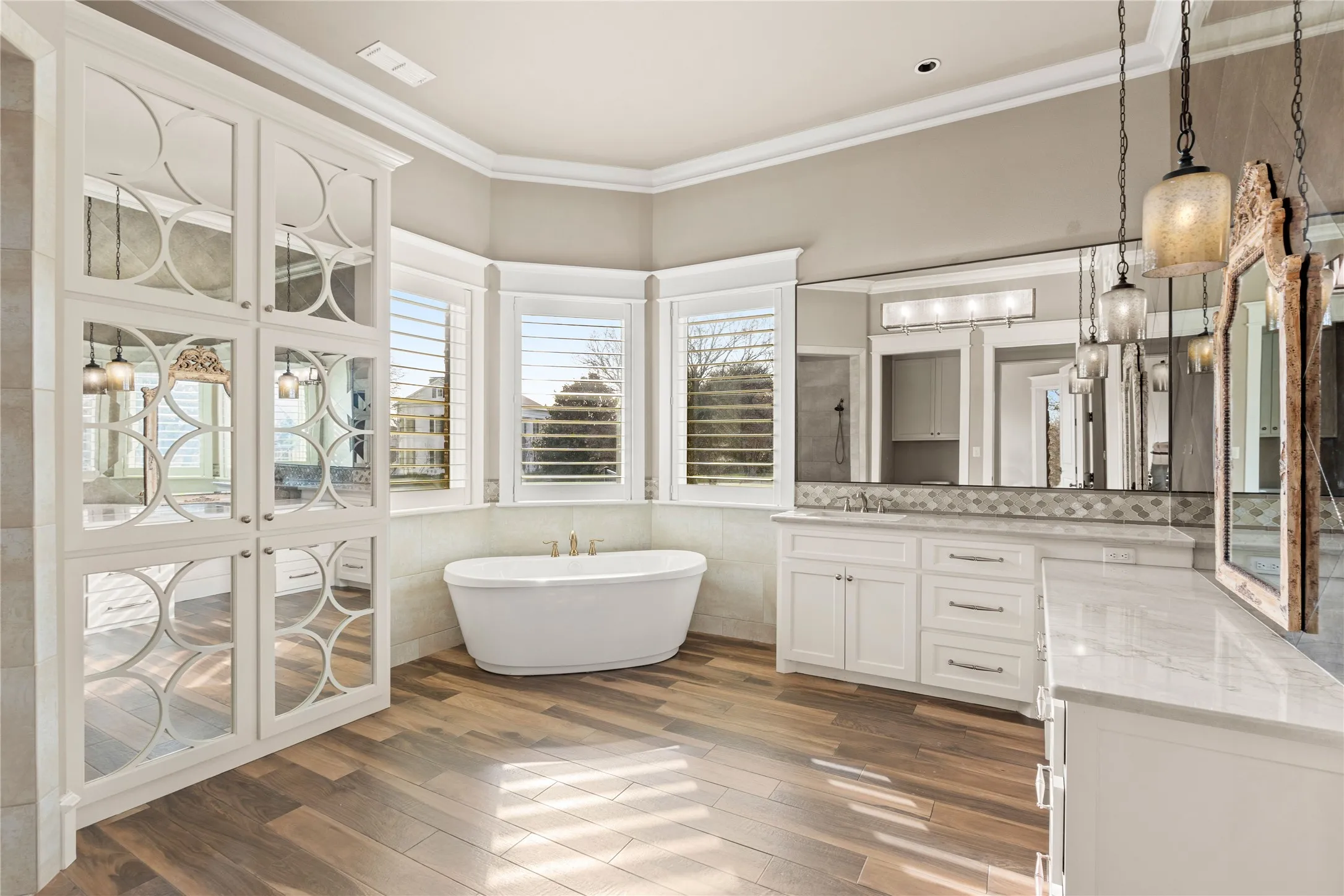 Single Family Residence For Sale in Denton County , 6609 Autumn Mist Cove, Little Elm, Texas 75068, 5 Bedrooms, 8 Bathrooms, 6 Garage spaces, 8,541 Sqft, built in 2016, Preowned, Price $4,250,000, mls#21155729, Real Estate Agent in Little Elm, Homes For Sale in Denton county, Homes For Sale in Little Elm, Realtor in Little Elm Texas, Real Estate Brokerage Independent Realty Texas, Luminita Cordes Realtor
