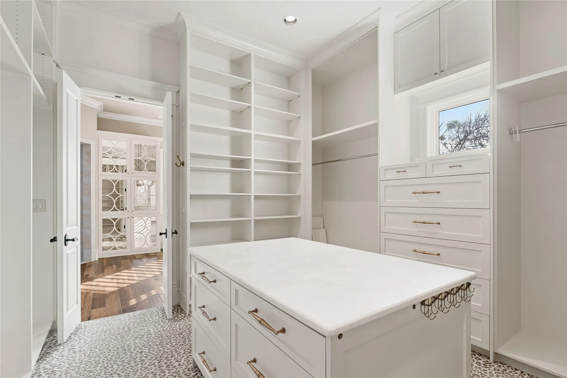 Single Family Residence For Sale in Denton County , 6609 Autumn Mist Cove, Little Elm, Texas 75068, 5 Bedrooms, 8 Bathrooms, 6 Garage spaces, 8,541 Sqft, built in 2016, Preowned, Price $4,250,000, mls#21155729, Real Estate Agent in Little Elm, Homes For Sale in Denton county, Homes For Sale in Little Elm, Realtor in Little Elm Texas, Real Estate Brokerage Independent Realty Texas, Luminita Cordes Realtor