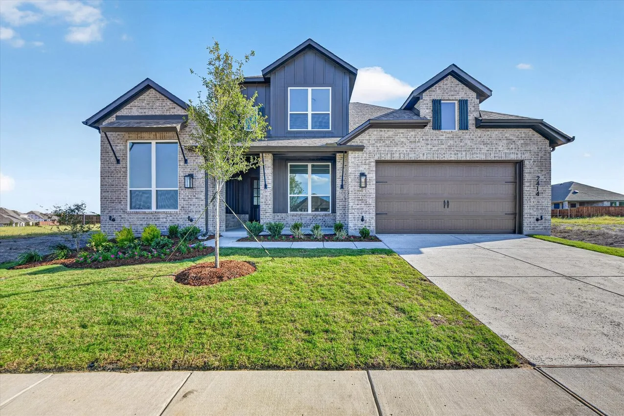 Single Family Residence For Sale in Kaufman County , 2414 Drummond Street, Forney, Texas 75126, 4 Bedroom, 4 Bathroom, 3 Garage spaces, 3,308 Sqft, built in 2026, New Construction - Incomplete, mls#21156155, Real Estate Agent in Forney, Homes For Sale in Kaufman county, Homes For Sale in Forney, Realtor in Forney Texas, Real Estate Brokerage Independent Realty Texas, Luminita Cordes Realtor