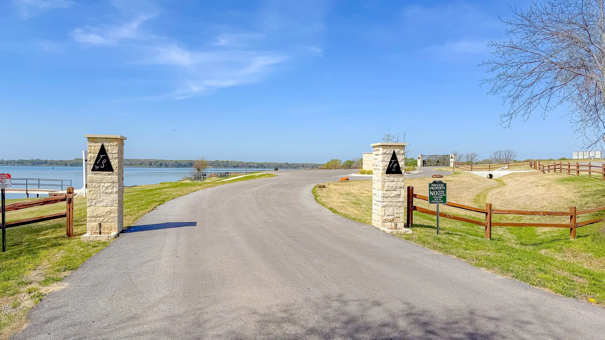 Unimproved Land For Sale in Navarro County , Lot 53 Triangle Shores, Corsicana, Texas 75109, 0, 0, Garage spaces, 0 Sqft, built in 0, mls#21156276, Real Estate Agent in Corsicana, Homes For Sale in Navarro county, Homes For Sale in Corsicana, Realtor in Corsicana Texas, Real Estate Brokerage Independent Realty Texas, Luminita Cordes Realtor