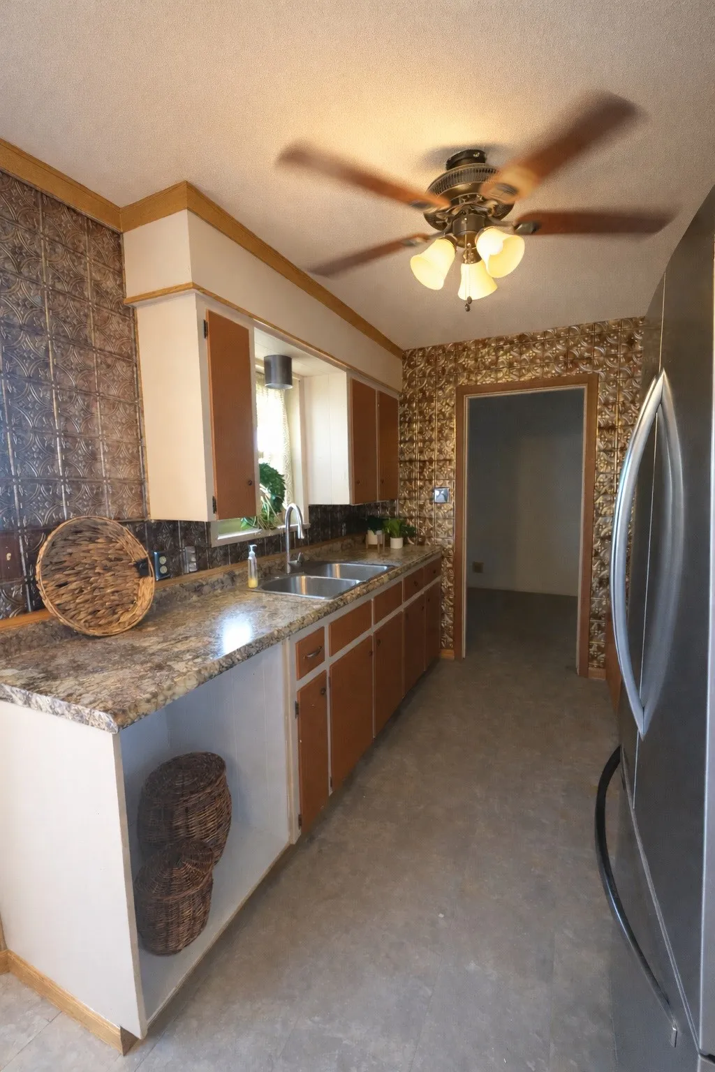 Single Family Residence For Sale in Limestone County , 521 Fm 2838, Mexia, Texas 76667, 2 Bedroom, 2 Bathroom, Garage spaces, 1,638 Sqft, built in 1976, mls#21156373, Real Estate Agent in Mexia, Homes For Sale in Limestone county, Homes For Sale in Mexia, Realtor in Mexia Texas, Real Estate Brokerage Independent Realty Texas, Luminita Cordes Realtor