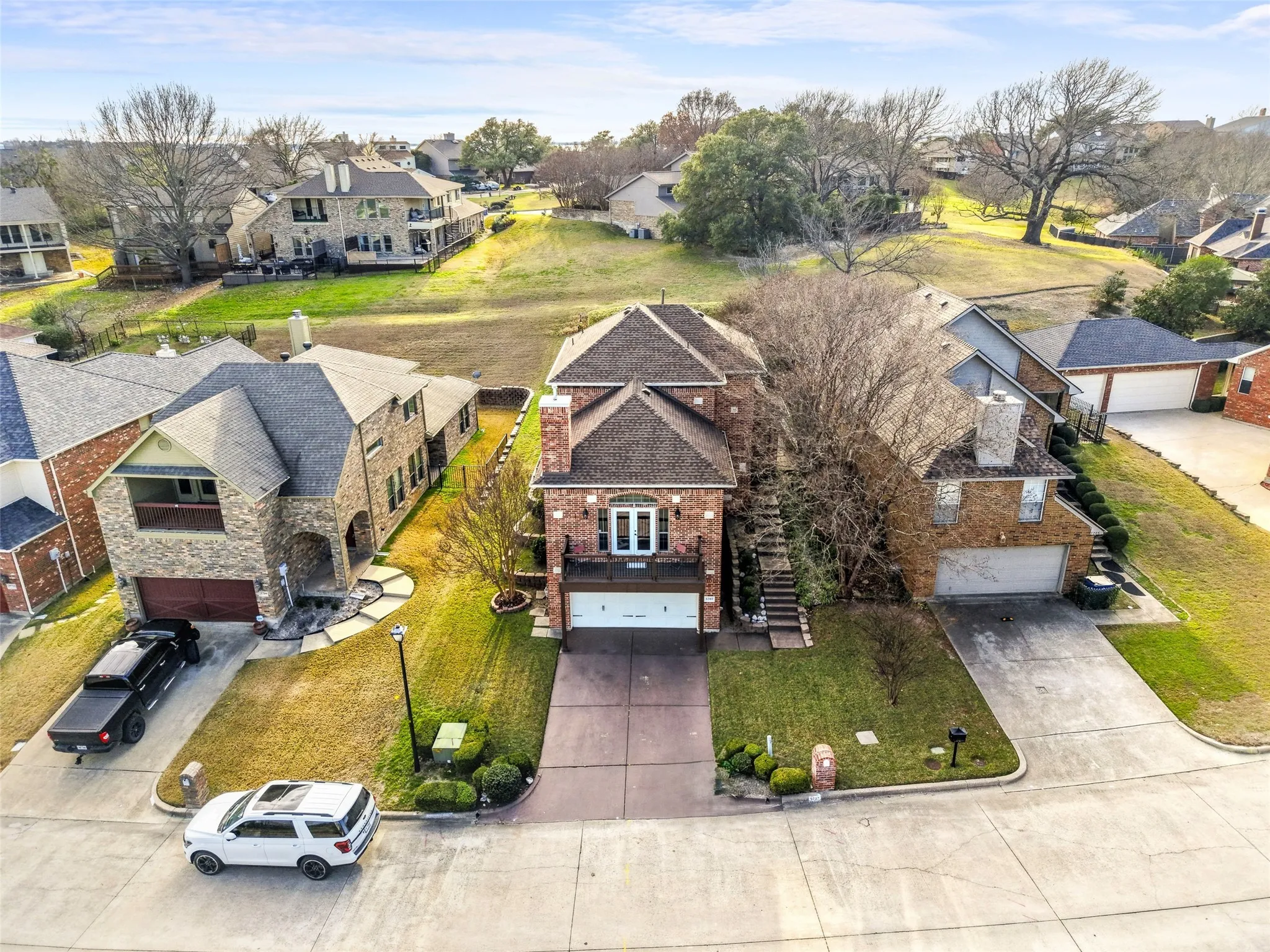 Single Family Residence For Sale in Rockwall County , 5707 Ranger Drive, Rockwall, Texas 75032, 3 Bedrooms, 3 Bathrooms, 2 Garage spaces, 2,488 Sqft, built in 2007, Price $449,000, mls#21156296, Real Estate Agent in Rockwall, Homes For Sale in Rockwall county, Homes For Sale in Rockwall, Realtor in Rockwall Texas, Real Estate Brokerage Independent Realty Texas, Luminita Cordes Realtor