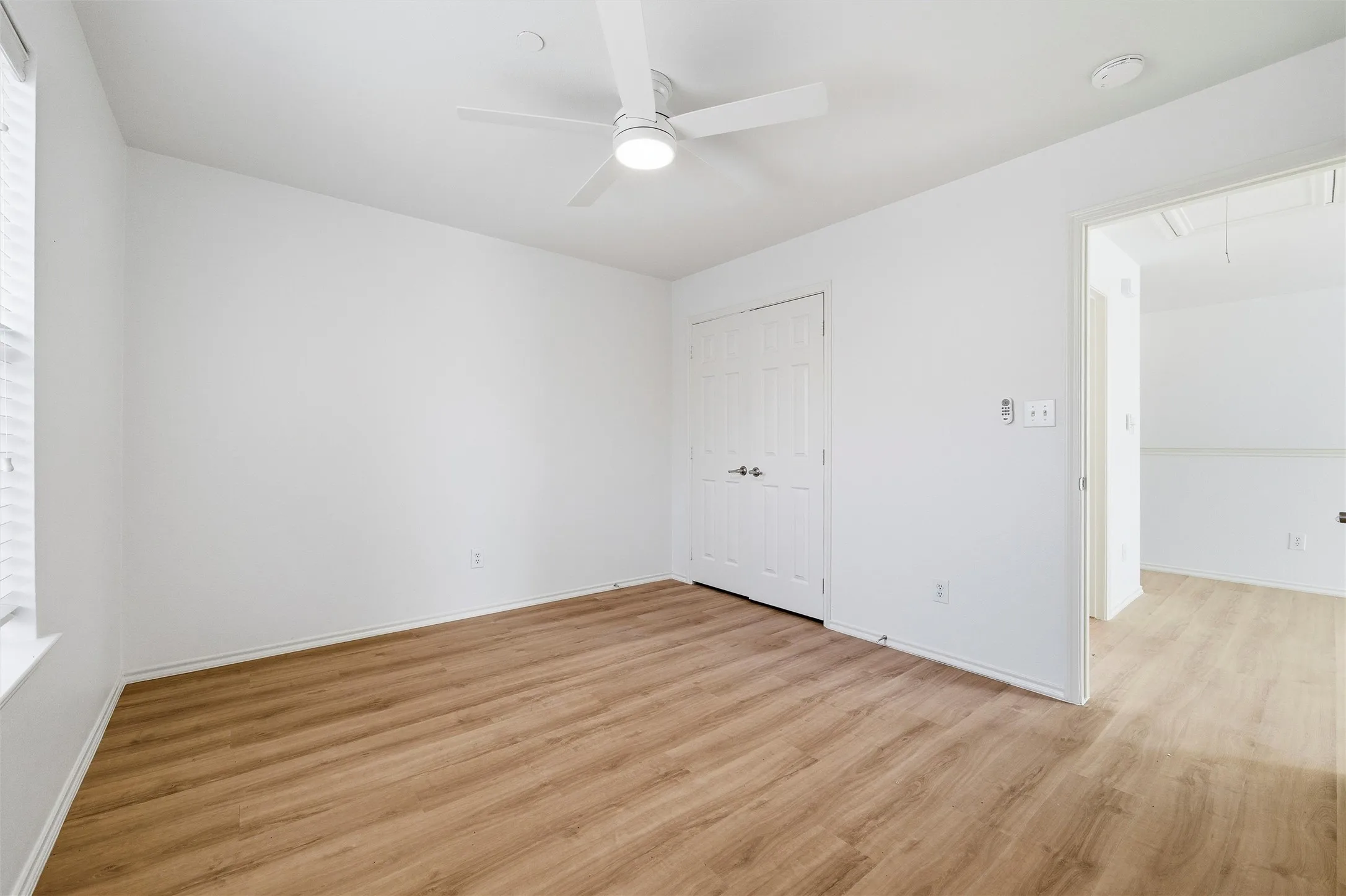 Townhouse For Sale in Collin County , 3221 Judge Holland Lane, Plano, Texas 75025, 3 Bedroom, 3 Bathroom, 2 Garage spaces, 1,597 Sqft, built in 2004, Price $339,000, mls#21152148, Real Estate Agent in Plano, Homes For Sale in Collin county, Homes For Sale in Plano, Realtor in Plano Texas, Real Estate Brokerage Independent Realty Texas, Luminita Cordes Realtor