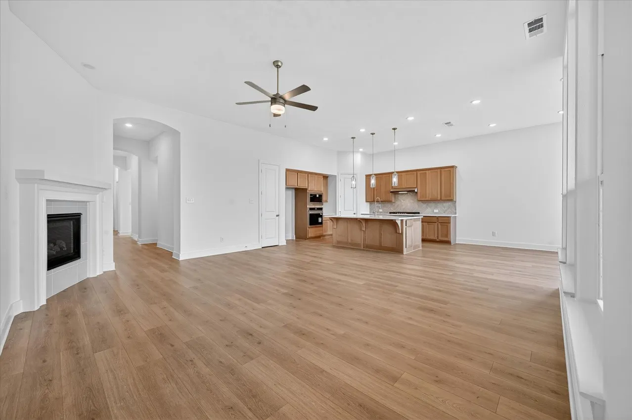 Single Family Residence For Sale in Kaufman County , 2408 Drummond Street, Forney, Texas 75126, 4 Bedroom, 4 Bathroom, 3 Garage spaces, 2,681 Sqft, built in 2026, New Construction - Incomplete, mls#21156217, Real Estate Agent in Forney, Homes For Sale in Kaufman county, Homes For Sale in Forney, Realtor in Forney Texas, Real Estate Brokerage Independent Realty Texas, Luminita Cordes Realtor