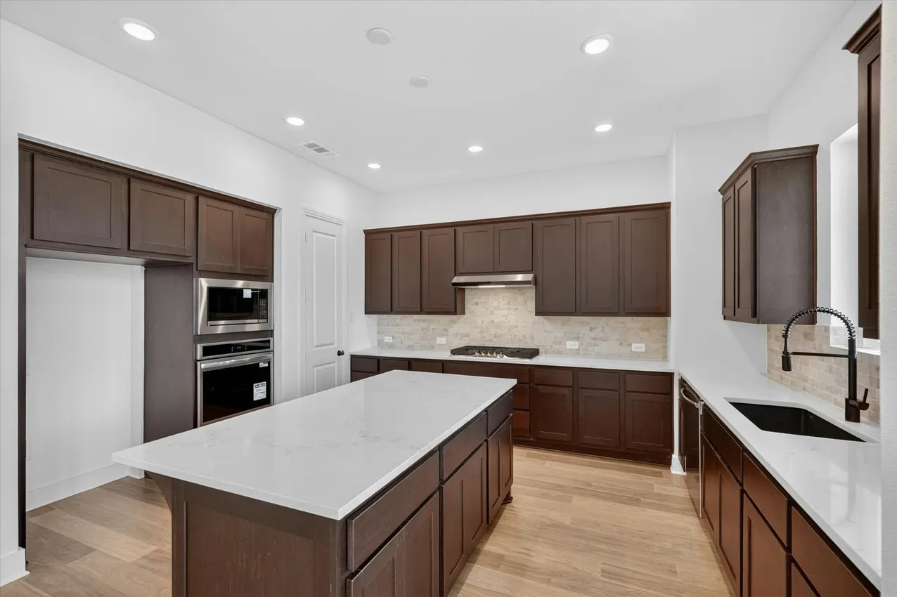 Single Family Residence For Sale in Kaufman County , 2716 Railway Street, Forney, Texas 75126, 4 Bedroom, 5 Bathroom, 3 Garage spaces, 3,284 Sqft, built in 2026, New Construction - Incomplete, mls#21156226, Real Estate Agent in Forney, Homes For Sale in Kaufman county, Homes For Sale in Forney, Realtor in Forney Texas, Real Estate Brokerage Independent Realty Texas, Luminita Cordes Realtor