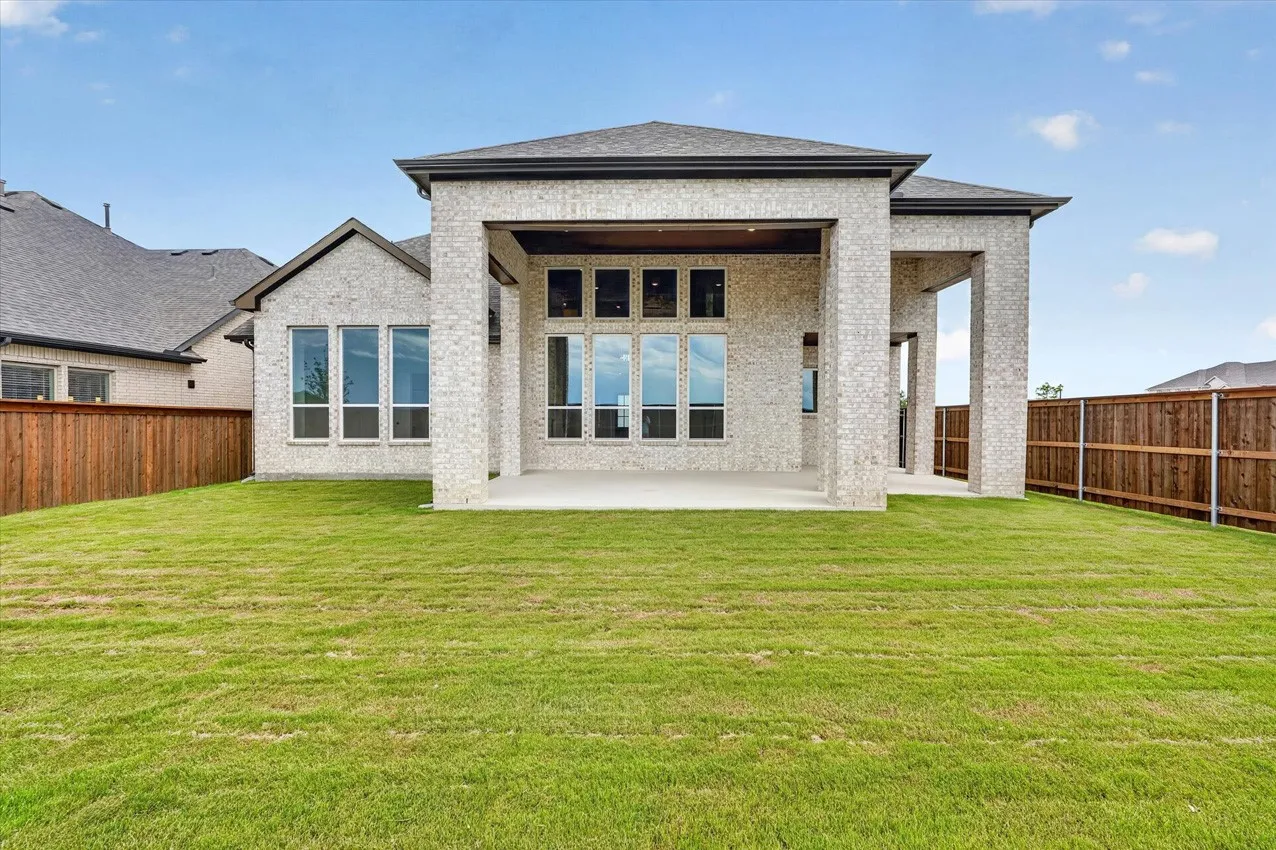 Single Family Residence For Sale in Kaufman County , 2716 Railway Street, Forney, Texas 75126, 4 Bedroom, 5 Bathroom, 3 Garage spaces, 3,284 Sqft, built in 2026, New Construction - Incomplete, mls#21156226, Real Estate Agent in Forney, Homes For Sale in Kaufman county, Homes For Sale in Forney, Realtor in Forney Texas, Real Estate Brokerage Independent Realty Texas, Luminita Cordes Realtor