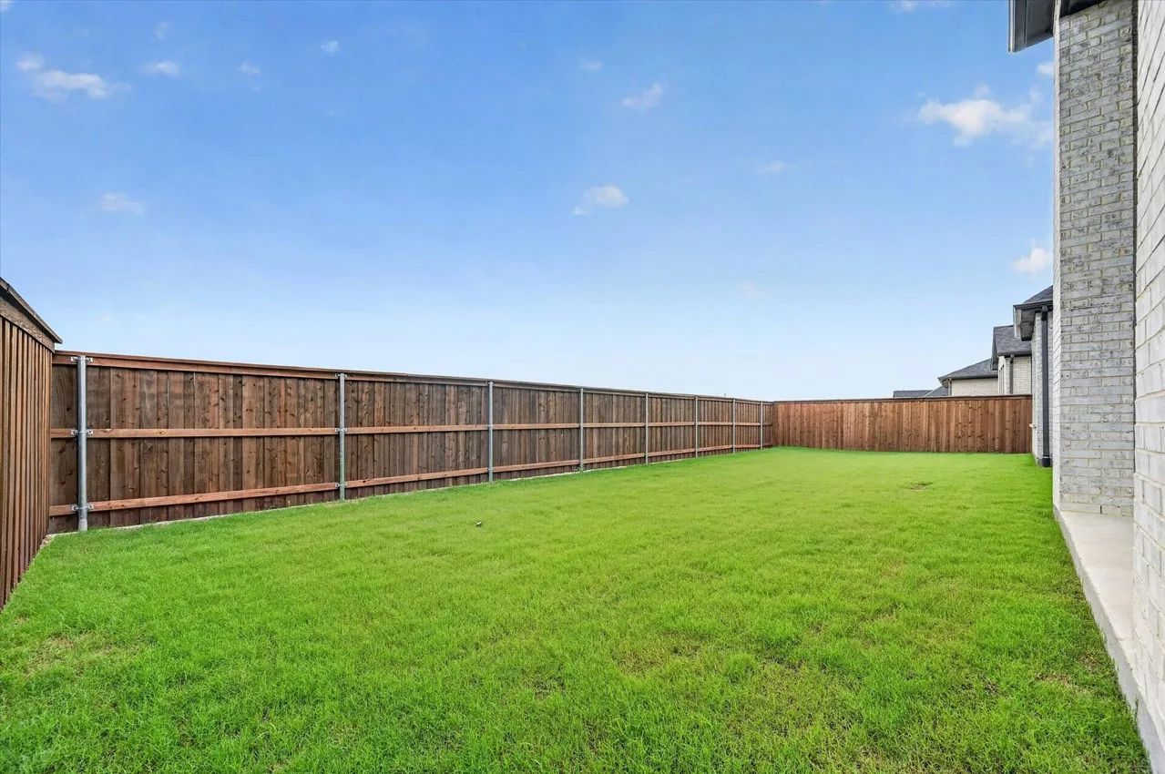 Single Family Residence For Sale in Rockwall County , 823 Montrose Drive, Rockwall, Texas 75087, 5 Bedroom, 7 Bathroom, 3 Garage spaces, 3,819 Sqft, built in 2026, New Construction - Incomplete, mls#21156235, Real Estate Agent in Rockwall, Homes For Sale in Rockwall county, Homes For Sale in Rockwall, Realtor in Rockwall Texas, Real Estate Brokerage Independent Realty Texas, Luminita Cordes Realtor