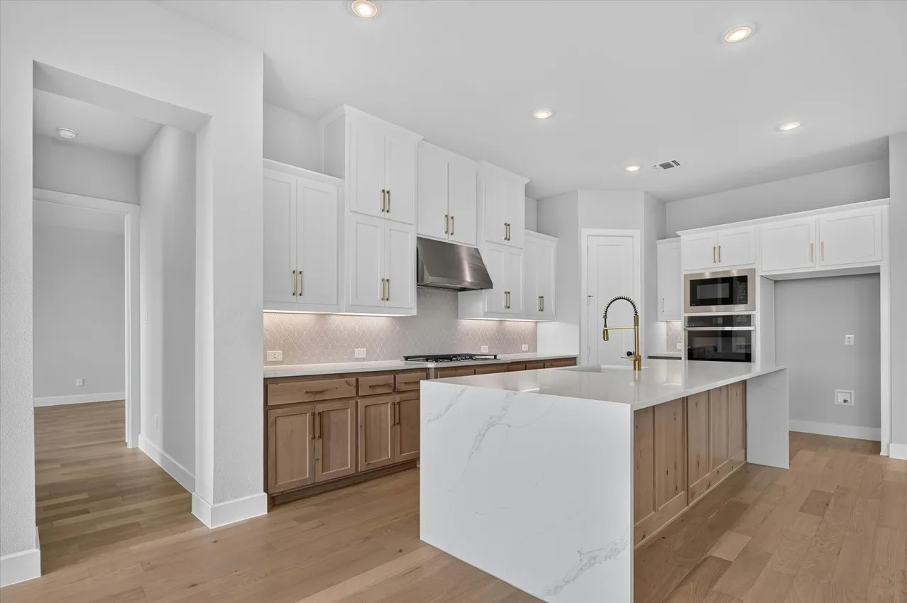 Single Family Residence For Sale in Rockwall County , 823 Montrose Drive, Rockwall, Texas 75087, 5 Bedroom, 7 Bathroom, 3 Garage spaces, 3,819 Sqft, built in 2026, New Construction - Incomplete, mls#21156235, Real Estate Agent in Rockwall, Homes For Sale in Rockwall county, Homes For Sale in Rockwall, Realtor in Rockwall Texas, Real Estate Brokerage Independent Realty Texas, Luminita Cordes Realtor