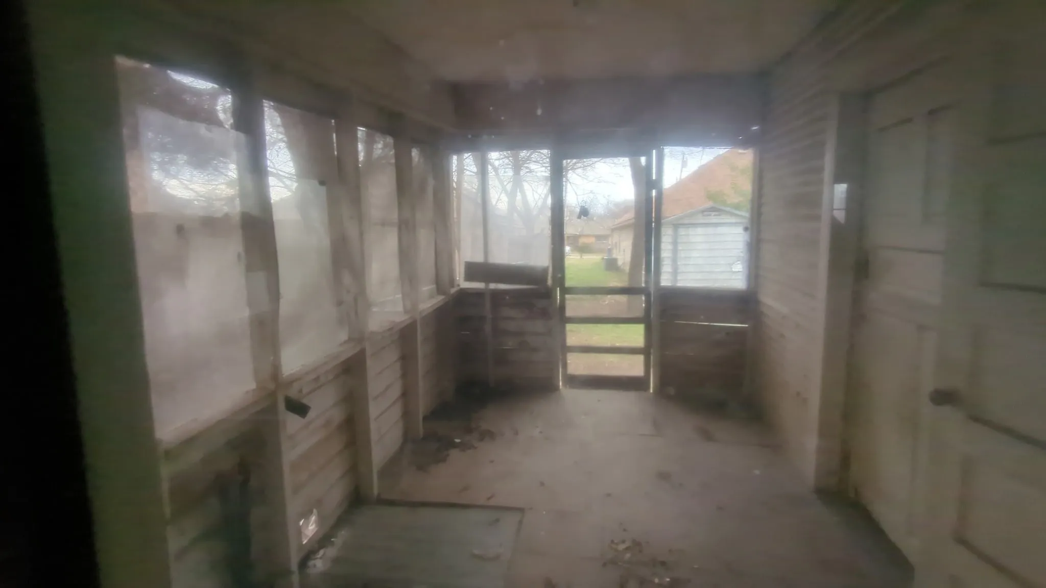 Single Family Residence For Sale in Johnson County , 502 N Spears Street, Alvarado, Texas 76009, 2 Bedroom, 1 Bathroom, Garage spaces, 768 Sqft, built in 1945, Preowned, mls#21155866, Real Estate Agent in Alvarado, Homes For Sale in Johnson county, Homes For Sale in Alvarado, Realtor in Alvarado Texas, Real Estate Brokerage Independent Realty Texas, Luminita Cordes Realtor