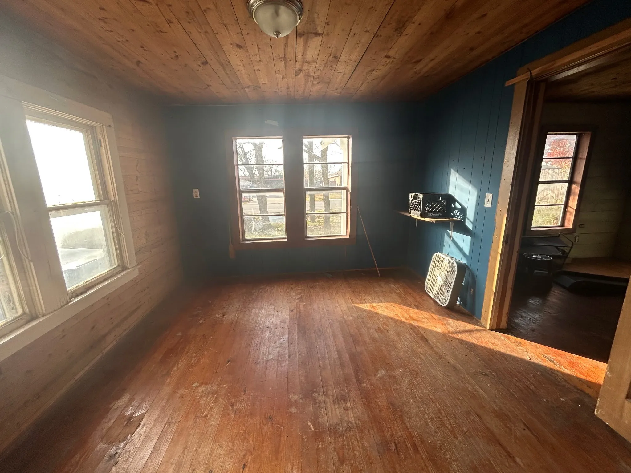 Single Family Residence For Sale in Johnson County , 502 N Spears Street, Alvarado, Texas 76009, 2 Bedroom, 1 Bathroom, Garage spaces, 768 Sqft, built in 1945, Preowned, mls#21155866, Real Estate Agent in Alvarado, Homes For Sale in Johnson county, Homes For Sale in Alvarado, Realtor in Alvarado Texas, Real Estate Brokerage Independent Realty Texas, Luminita Cordes Realtor