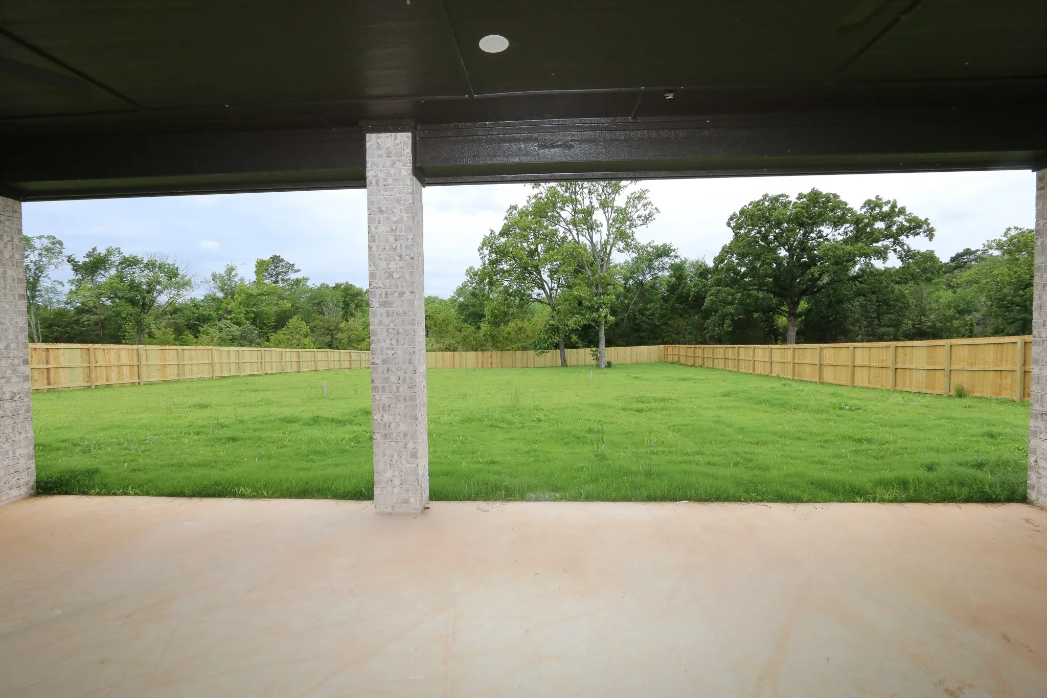 Single Family Residence For Sale in Smith County , 16503 Cooper Way, Tyler, Texas 75703, 4 Bedroom, 3 Bathroom, 2 Garage spaces, 2,402 Sqft, built in 2025, New Construction - Complete, mls#21156550, Real Estate Agent in Tyler, Homes For Sale in Smith county, Homes For Sale in Tyler, Realtor in Tyler Texas, Real Estate Brokerage Independent Realty Texas, Luminita Cordes Realtor