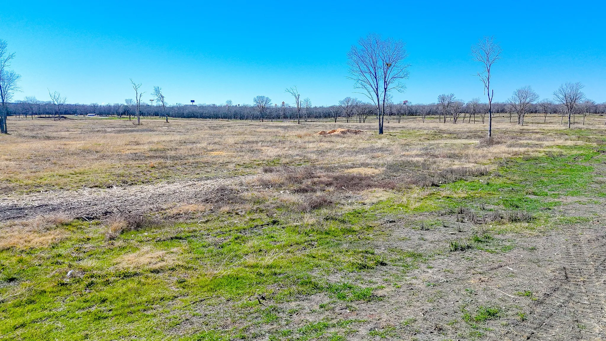Unimproved Land For Sale in Navarro County , Lot 132 Waterfront Club, Corsicana, Texas 75110, 0, 0, Garage spaces, 0 Sqft, built in 0, Price $75,000, mls#21156498, Real Estate Agent in Corsicana, Homes For Sale in Navarro county, Homes For Sale in Corsicana, Realtor in Corsicana Texas, Real Estate Brokerage Independent Realty Texas, Luminita Cordes Realtor