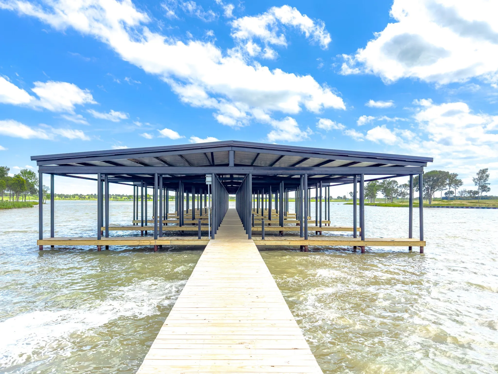 Unimproved Land For Sale in Navarro County , Lot 132 Waterfront Club, Corsicana, Texas 75110, 0, 0, Garage spaces, 0 Sqft, built in 0, Price $75,000, mls#21156498, Real Estate Agent in Corsicana, Homes For Sale in Navarro county, Homes For Sale in Corsicana, Realtor in Corsicana Texas, Real Estate Brokerage Independent Realty Texas, Luminita Cordes Realtor