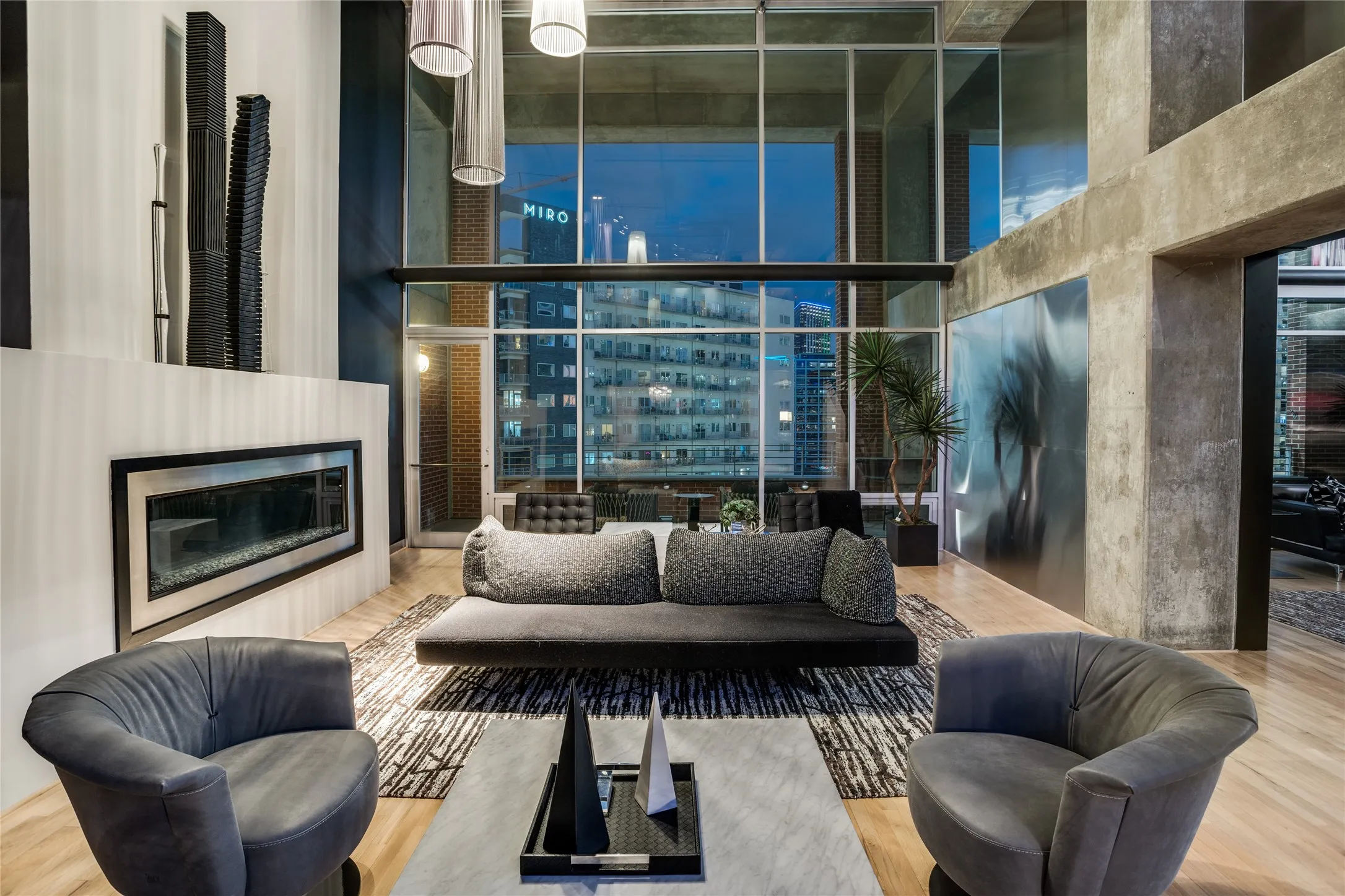 Condominium For Sale in Dallas County , 2011 Cedar Springs Road 606, Dallas, Texas 75201, 2 Bedrooms, 3 Bathrooms, 4 Garage spaces, 4,655 Sqft, built in 1999, Preowned, Price $2,750,000, mls#21156572, Real Estate Agent in Dallas, Homes For Sale in Dallas county, Homes For Sale in Dallas, Realtor in Dallas Texas, Real Estate Brokerage Independent Realty Texas, Luminita Cordes Realtor
