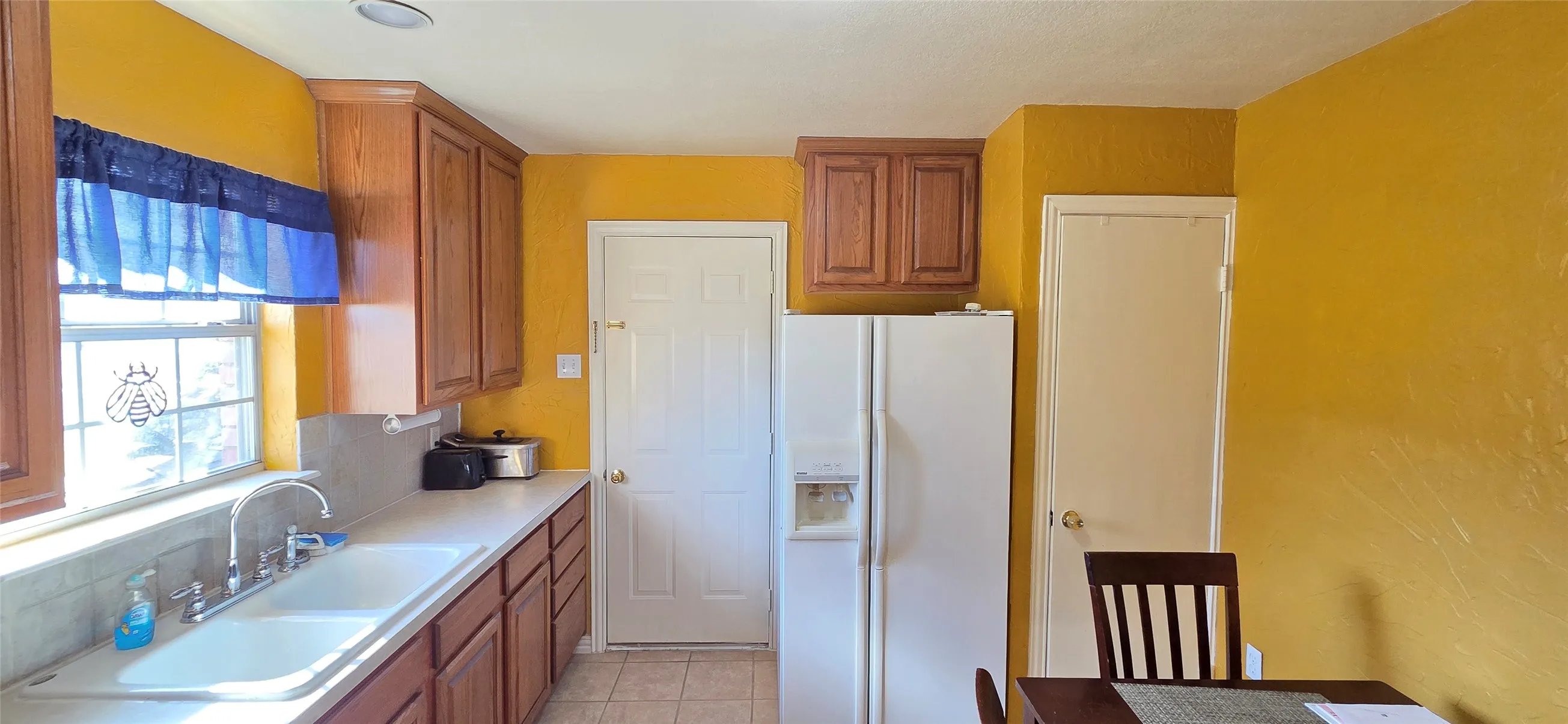 Single Family Residence For Sale in Tarrant County , 1348 E Anthony Street, Fort Worth, Texas 76115, 3 Bedrooms, 1 Bathroom, 1 Garage spaces, 1,032 Sqft, built in 1958, Preowned, Price $225,000, mls#21153587, Real Estate Agent in Fort Worth, Homes For Sale in Tarrant county, Homes For Sale in Fort Worth, Realtor in Fort Worth Texas, Real Estate Brokerage Independent Realty Texas, Luminita Cordes Realtor