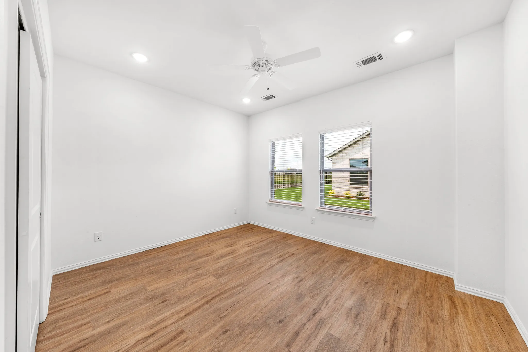Duplex For Rent in Hunt County , 6415 Fm 1570 W B, Greenville, Texas 75402, 1 Bedroom, 1 Bathroom, Garage spaces, 670 Sqft, built in 2026, New Construction - Complete, Price $1,385, mls#21156559, Real Estate Agent in Greenville, Homes For Rent in Hunt county, Homes For Rent in Greenville, Realtor in Greenville Texas, Real Estate Brokerage Independent Realty Texas, Luminita Cordes Realtor