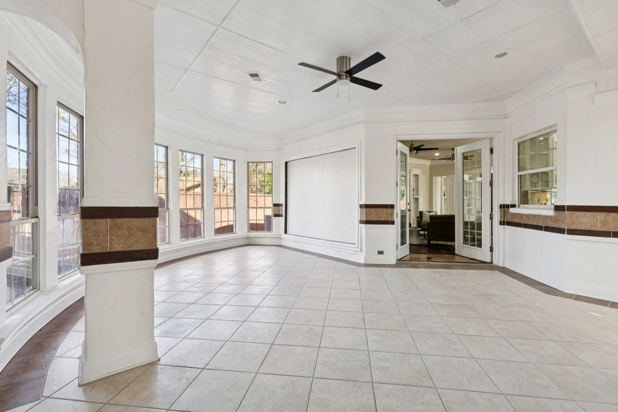 Single Family Residence For Sale in Tarrant County , 469 Apache Trail, Keller, Texas 76248, 6 Bedroom, 8 Bathroom, 3 Garage spaces, 7,983 Sqft, built in 2004, mls#21149754, Real Estate Agent in Keller, Homes For Sale in Tarrant county, Homes For Sale in Keller, Realtor in Keller Texas, Real Estate Brokerage Independent Realty Texas, Luminita Cordes Realtor