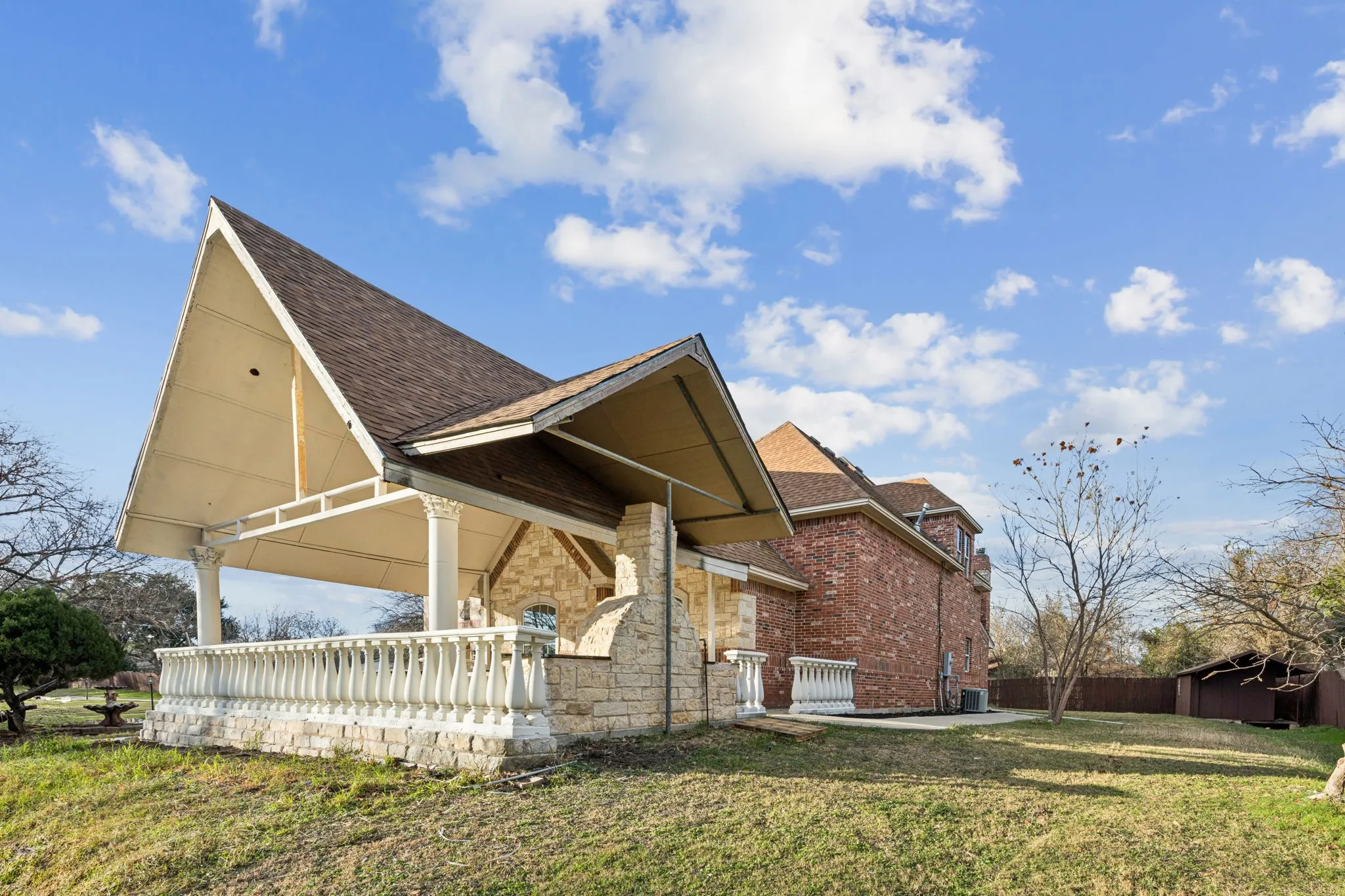 Single Family Residence For Sale in Tarrant County , 469 Apache Trail, Keller, Texas 76248, 6 Bedroom, 8 Bathroom, 3 Garage spaces, 7,983 Sqft, built in 2004, mls#21149754, Real Estate Agent in Keller, Homes For Sale in Tarrant county, Homes For Sale in Keller, Realtor in Keller Texas, Real Estate Brokerage Independent Realty Texas, Luminita Cordes Realtor