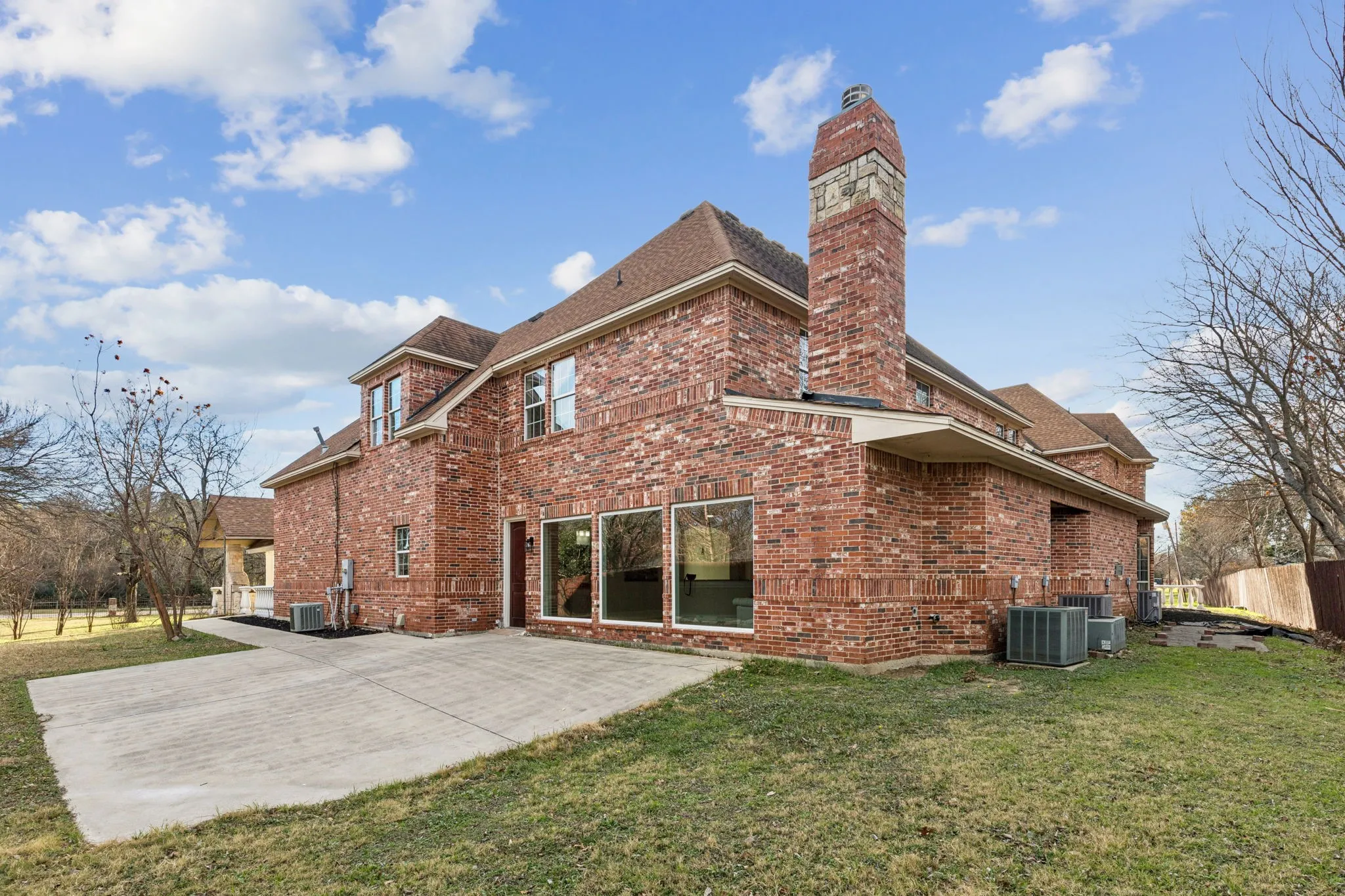 Single Family Residence For Sale in Tarrant County , 469 Apache Trail, Keller, Texas 76248, 6 Bedroom, 8 Bathroom, 3 Garage spaces, 7,983 Sqft, built in 2004, mls#21149754, Real Estate Agent in Keller, Homes For Sale in Tarrant county, Homes For Sale in Keller, Realtor in Keller Texas, Real Estate Brokerage Independent Realty Texas, Luminita Cordes Realtor