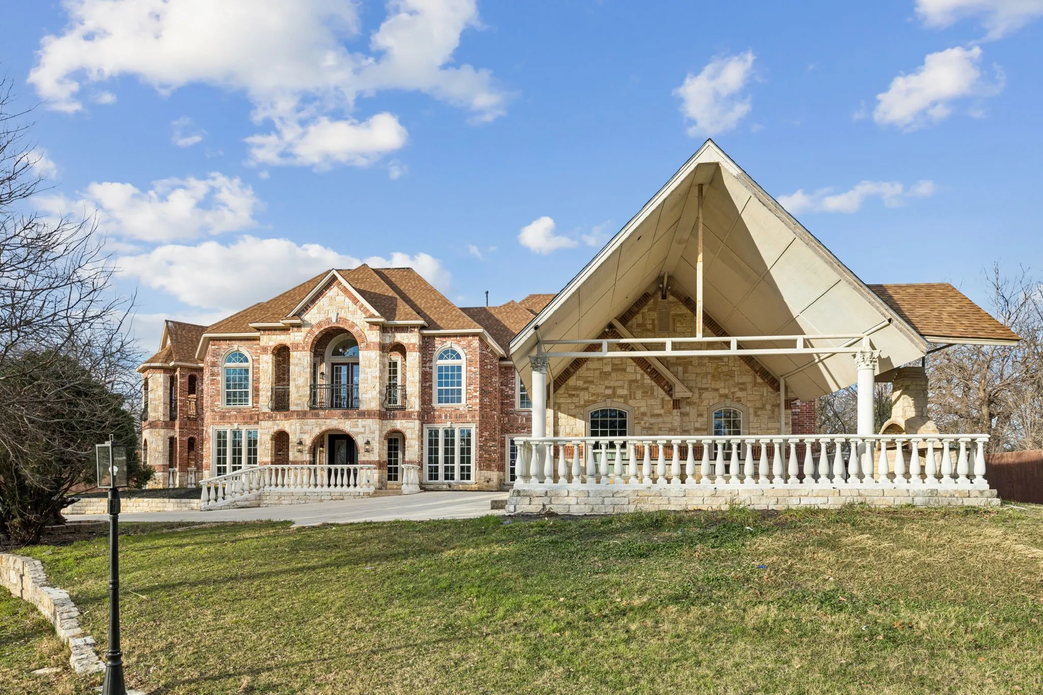 Single Family Residence For Sale in Tarrant County , 469 Apache Trail, Keller, Texas 76248, 6 Bedroom, 8 Bathroom, 3 Garage spaces, 7,983 Sqft, built in 2004, mls#21149754, Real Estate Agent in Keller, Homes For Sale in Tarrant county, Homes For Sale in Keller, Realtor in Keller Texas, Real Estate Brokerage Independent Realty Texas, Luminita Cordes Realtor