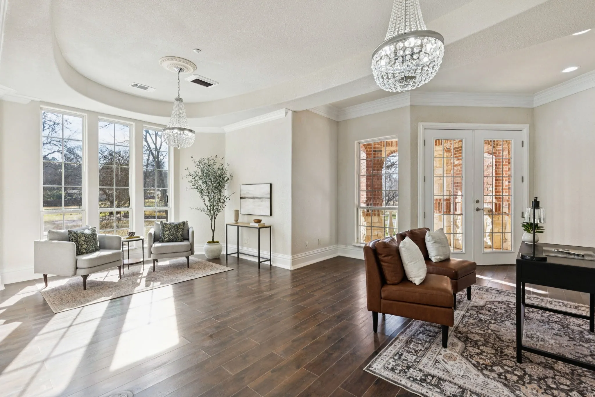 Single Family Residence For Sale in Tarrant County , 469 Apache Trail, Keller, Texas 76248, 6 Bedroom, 8 Bathroom, 3 Garage spaces, 7,983 Sqft, built in 2004, mls#21149754, Real Estate Agent in Keller, Homes For Sale in Tarrant county, Homes For Sale in Keller, Realtor in Keller Texas, Real Estate Brokerage Independent Realty Texas, Luminita Cordes Realtor