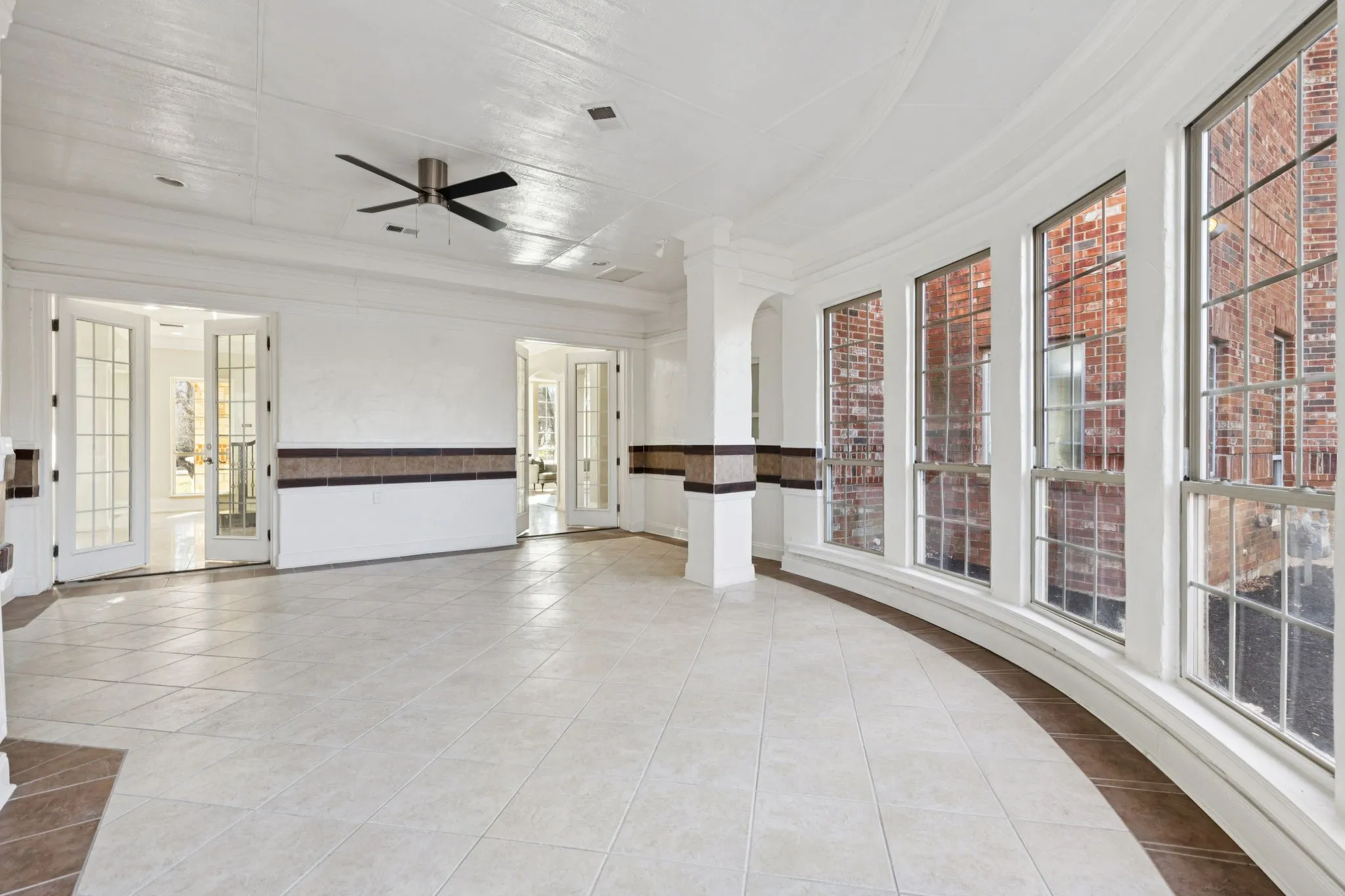 Single Family Residence For Sale in Tarrant County , 469 Apache Trail, Keller, Texas 76248, 6 Bedroom, 8 Bathroom, 3 Garage spaces, 7,983 Sqft, built in 2004, mls#21149754, Real Estate Agent in Keller, Homes For Sale in Tarrant county, Homes For Sale in Keller, Realtor in Keller Texas, Real Estate Brokerage Independent Realty Texas, Luminita Cordes Realtor